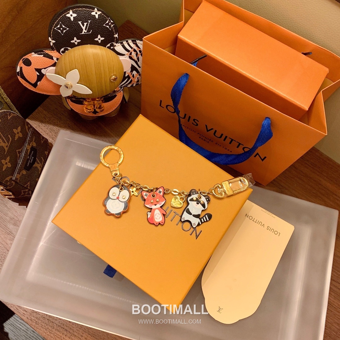Louis Vuitton Animal Family Charm Leather Keyring 루이비통 애니멀 패밀리 참 가죽 키링 5