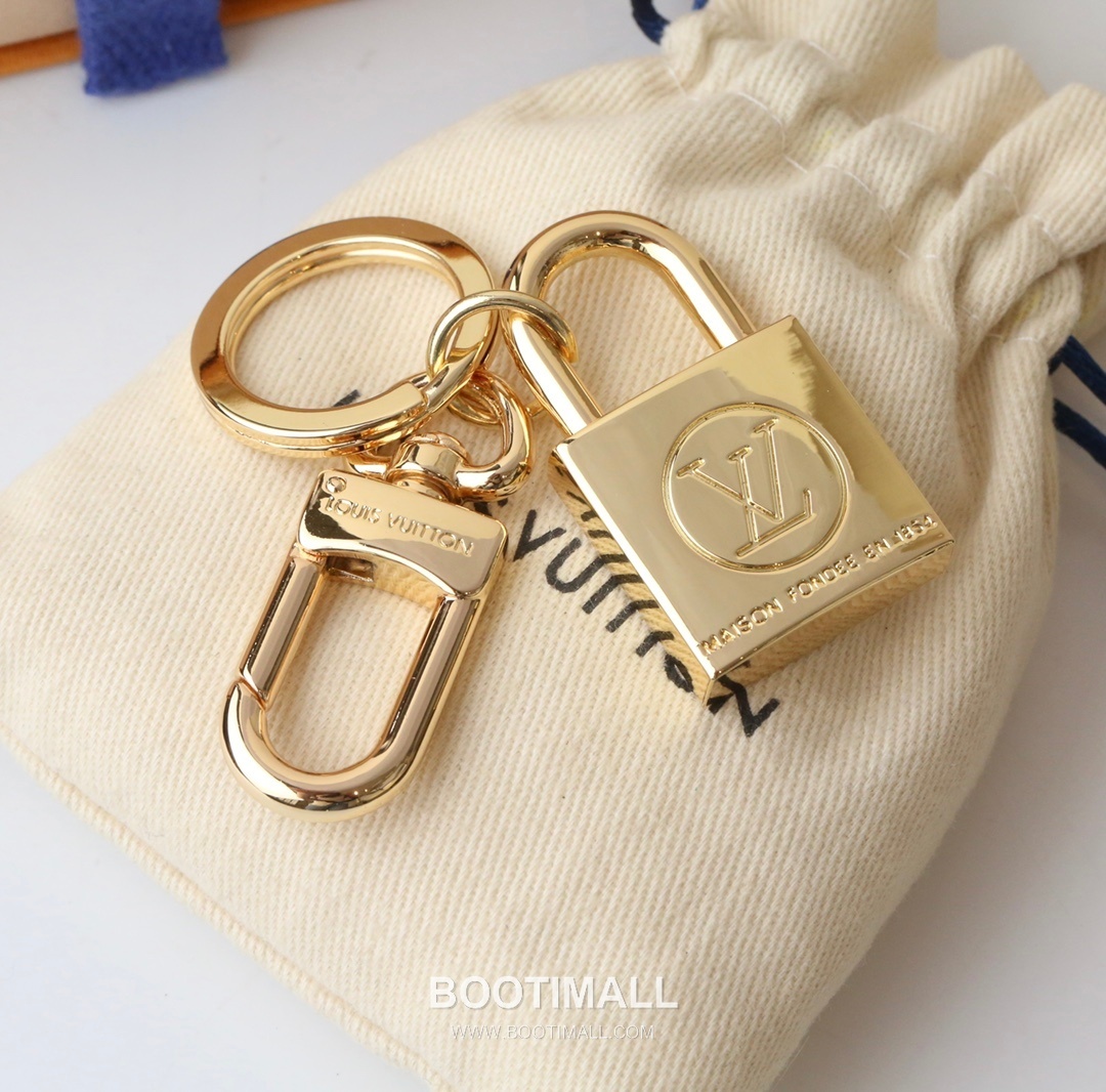 Louis Vuitton Lockhead Padlock Metal Gold Keyring 루이비통 락헤드 패드락 메탈 골드 키링 4
