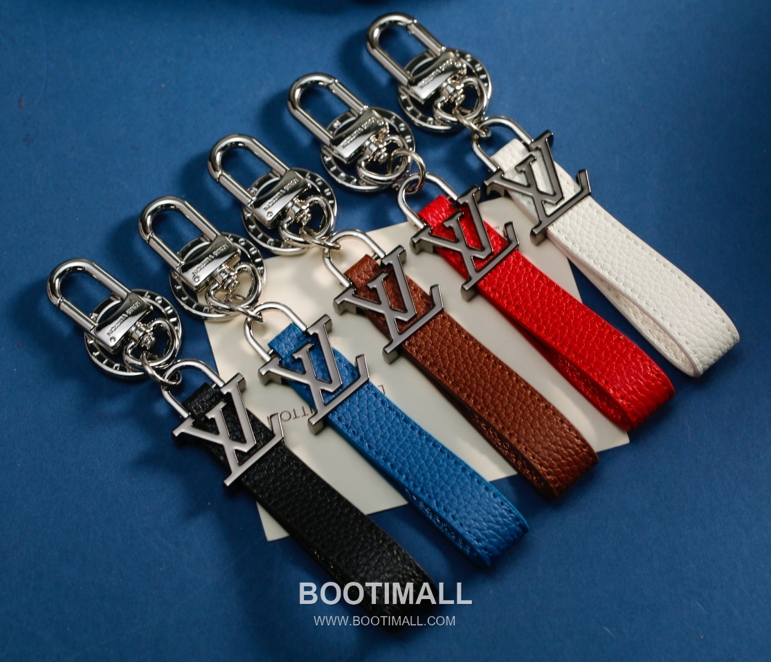 Louis Vuitton Leather Carabiner Silver Keyring 루이비통 레더 카라비너 가죽 실버 키링 1