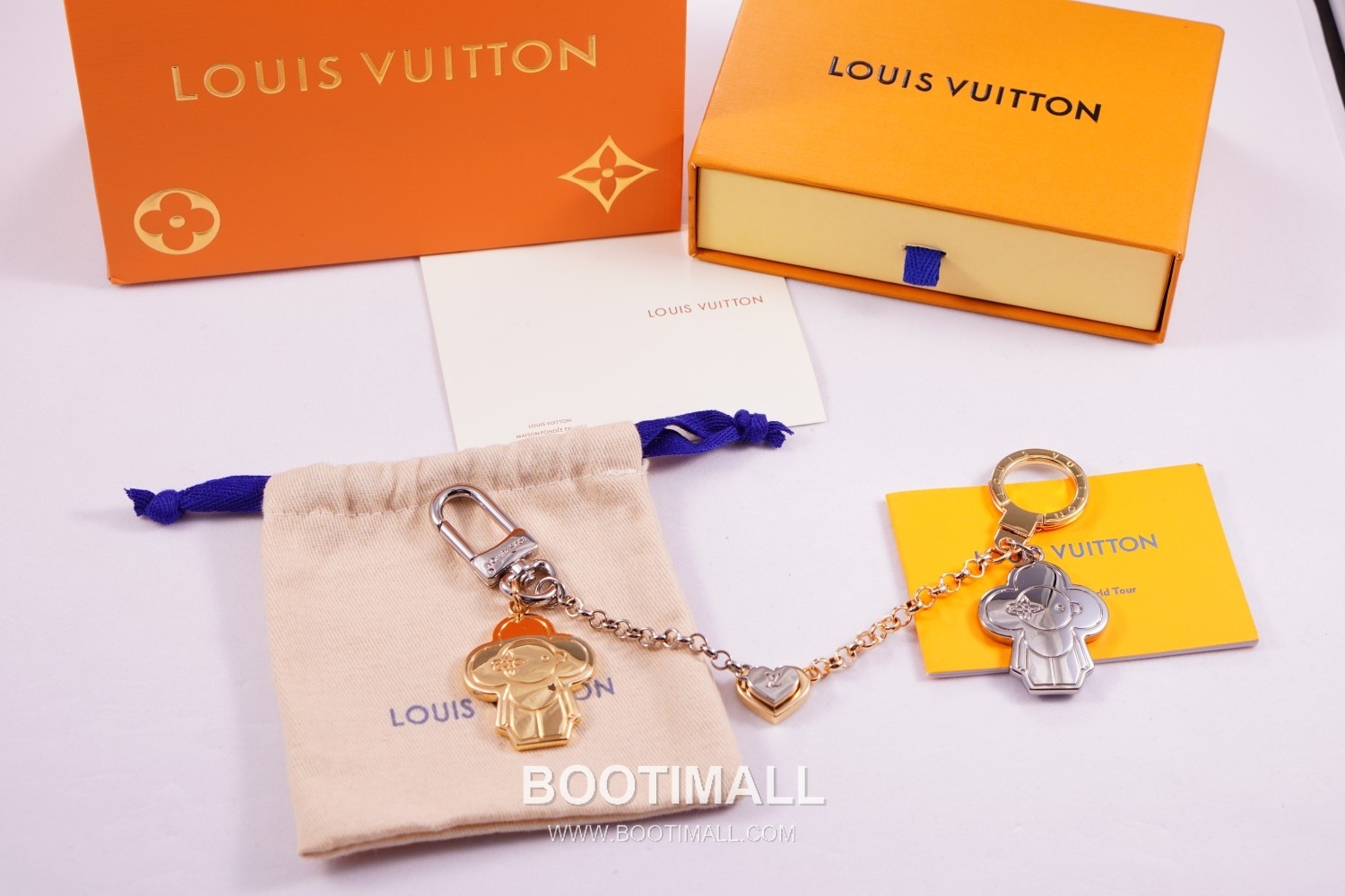 Louis Vuitton Vivienne BFF LV Circle Twinkling Metal Silver Bag Charm Key Holder 루이비통 비비엔 BFF LV 서클 트윙클링 메탈 실버 백참 키홀더 2