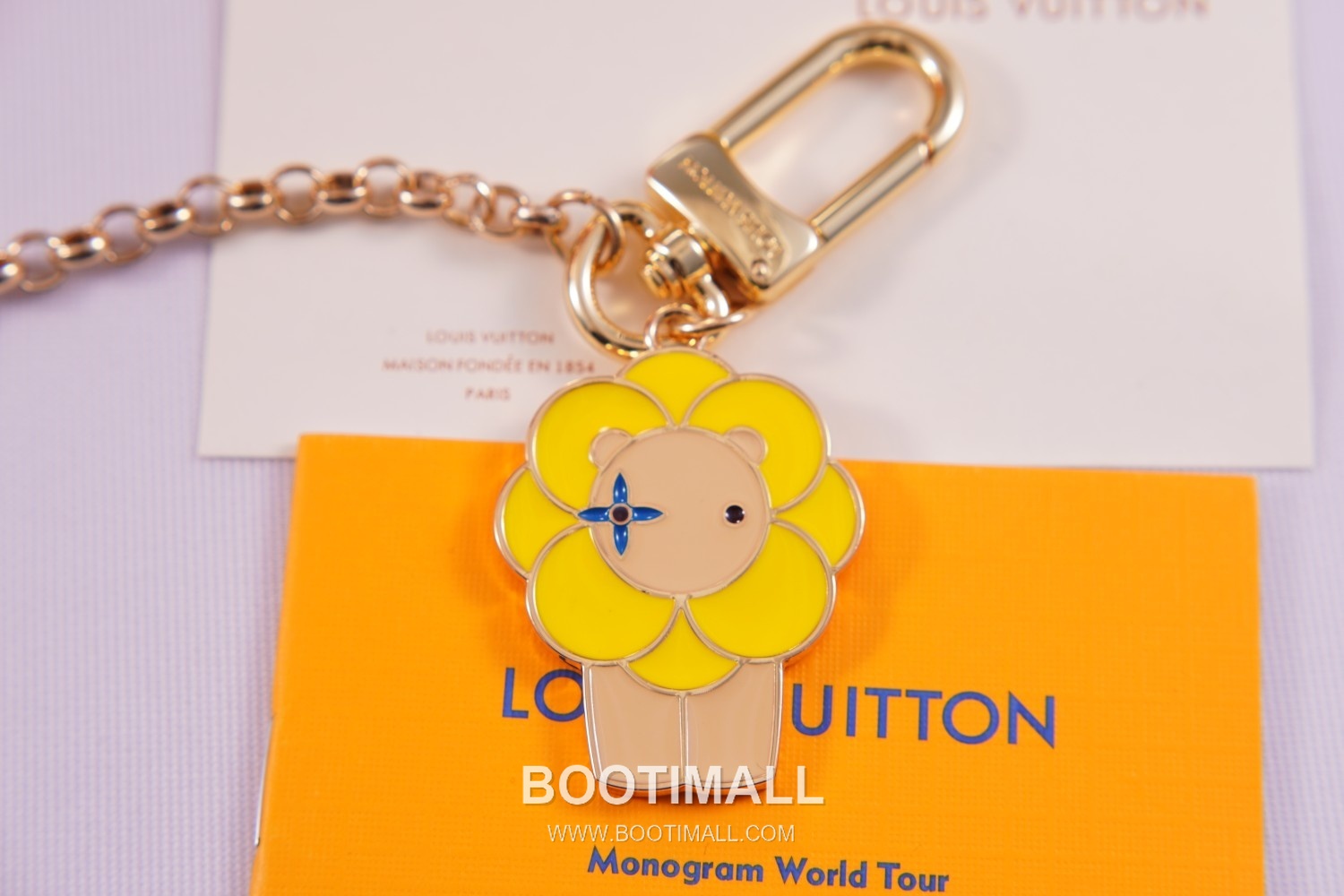 Louis Vuitton Vivienne Petula LV Circle Twinkling Metal Yellow Bag Charm Key Holder 루이비통 비비엔 펫츌라 LV 서클 트윙클링 메탈 옐로우 백참 키홀더 7