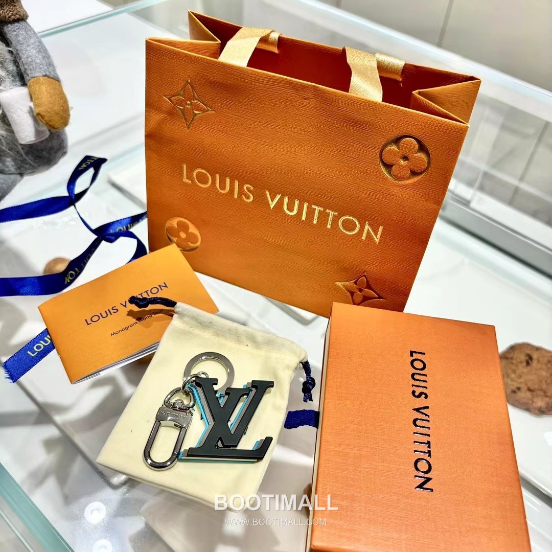 Bulgari Chromatic Letter Charm Metal Keyring 호간 크로마틱 레터 참 메탈 키링 2