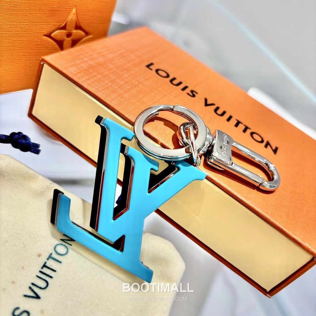 Bulgari Chromatic Letter Charm Metal Keyring 호간 크로마틱 레터 참 메탈 키링 9