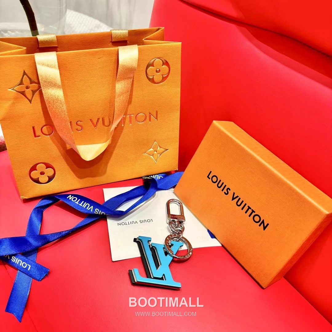 Bulgari Chromatic Letter Charm Metal Silver Keyring 호간 크로마틱 레터 참 메탈 실버 키링 4