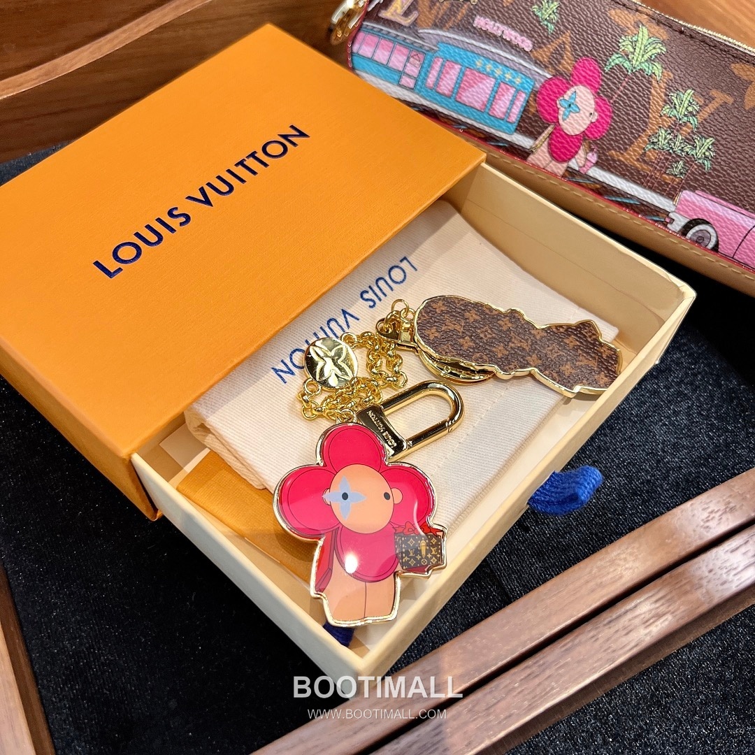 Louis Vuitton BFF Gaston Vivienne Monogram Bag Charm Key Holder 루이비통 BFF 가스통 비비엔 모노그램 백참 키홀더 4