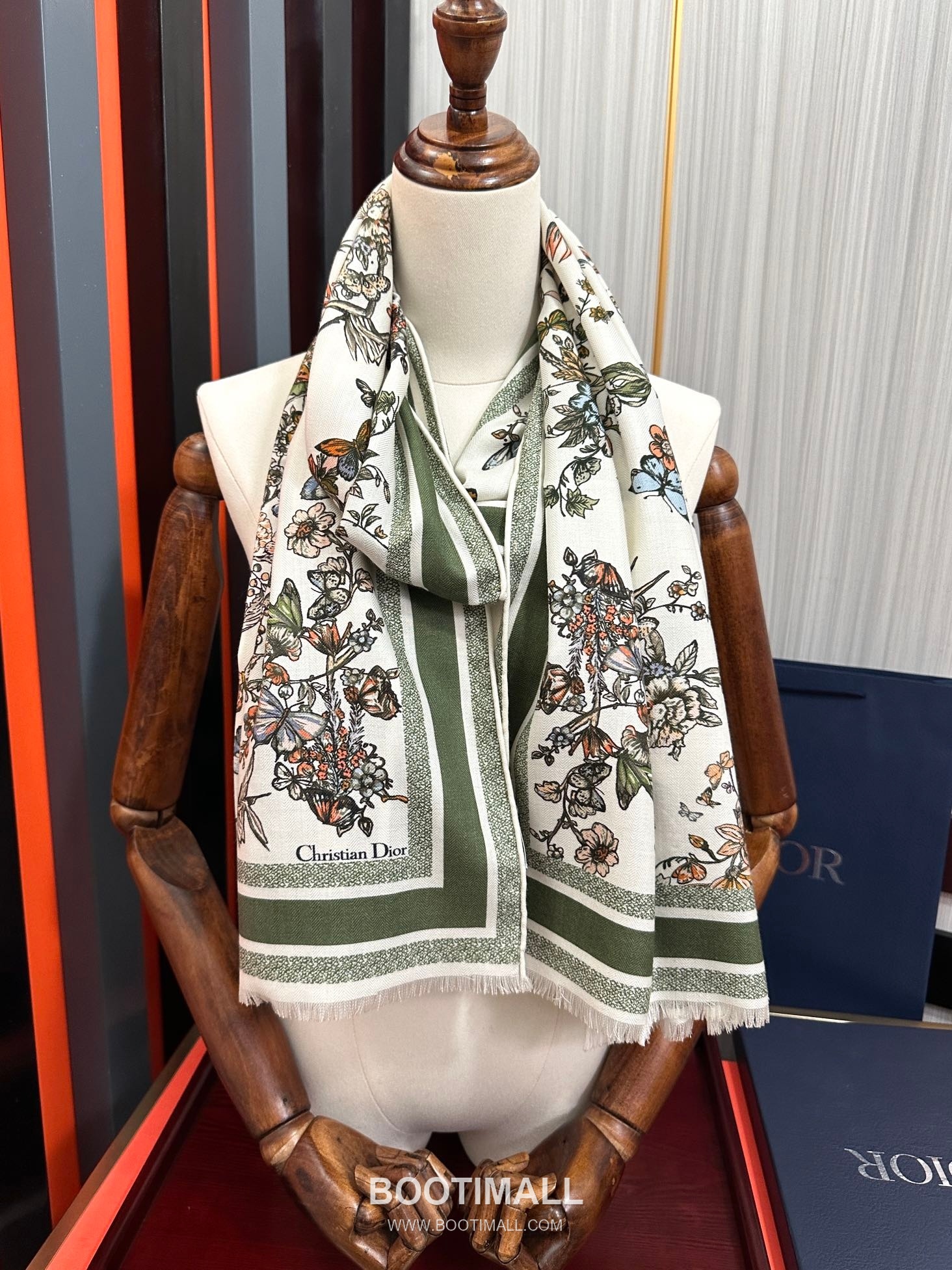 Dior Floral Double-Face Stole Cashmere Scarf 디올 플로럴 더블페이스 숄 캐시미어 스카프 185cm 9
