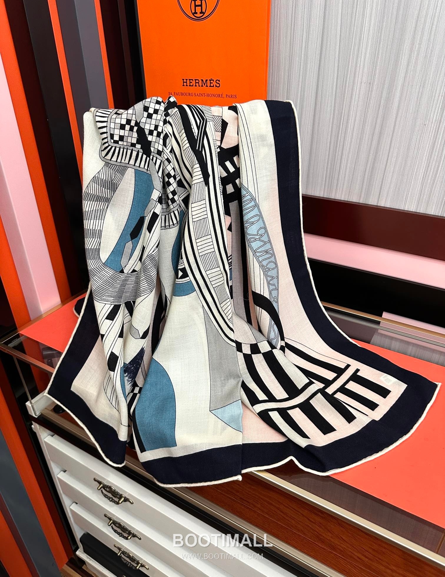 Hermes Ronds de Marche Silk, Cashmere Shawl 에르메스 롱드 드 마르슈 실크, 캐시미어 숄 140CM 6