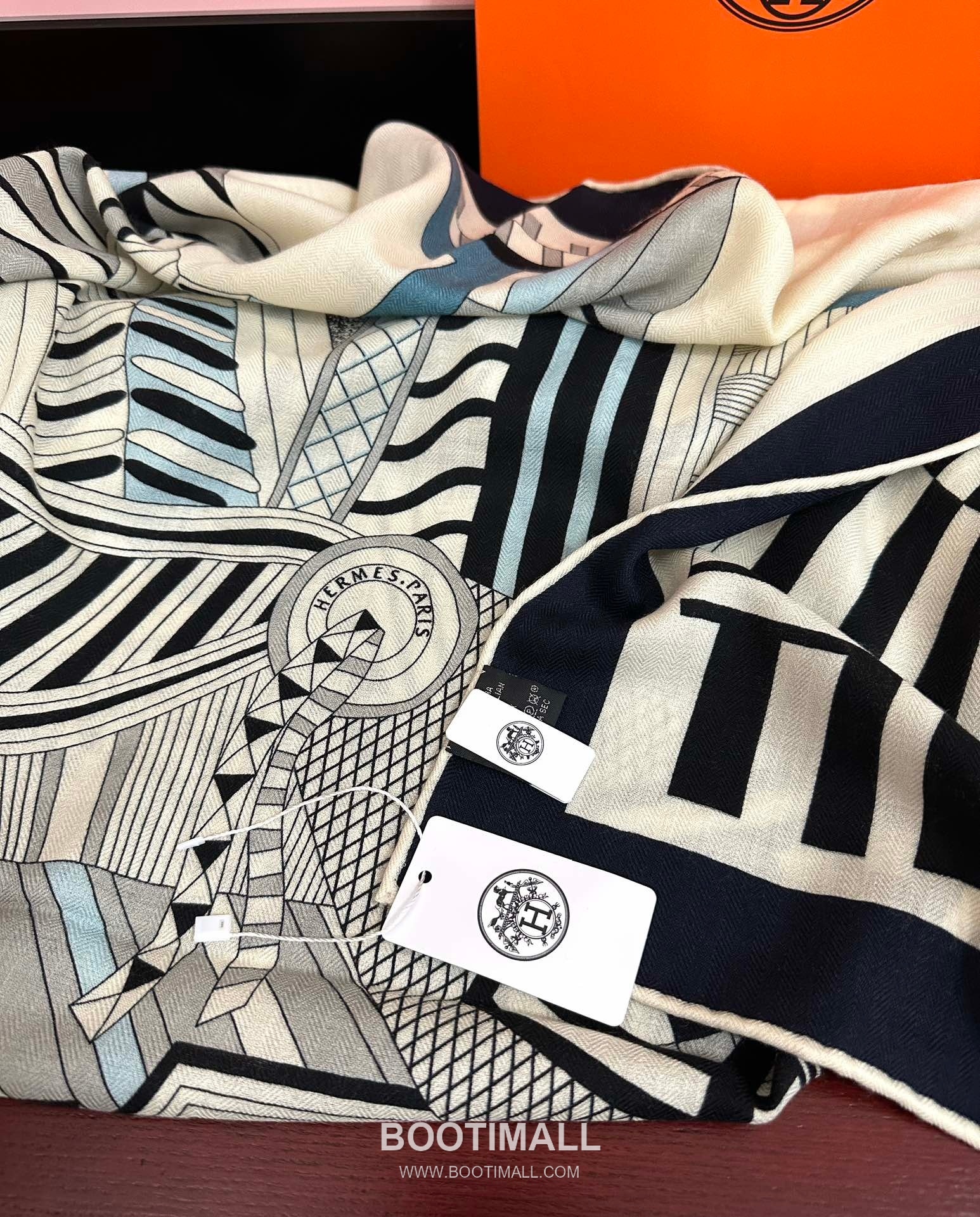 Hermes Ronds de Marche Silk, Cashmere Shawl 에르메스 롱드 드 마르슈 실크, 캐시미어 숄 140CM 7