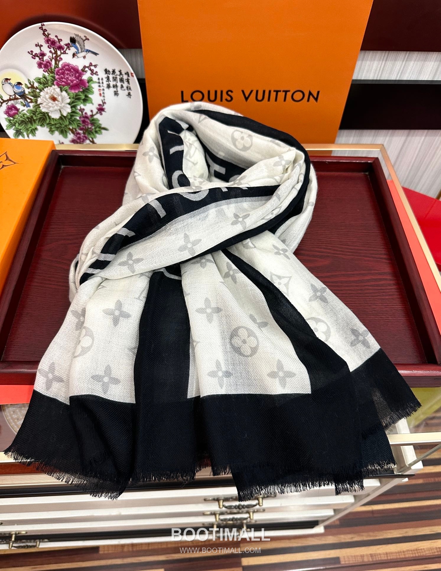 Loewe Double-Face Ring Jacquard Wrap Cashmere Scarf 로에베 더블페이스 링 자카드 랩 캐시미어 스카프 200CM 5