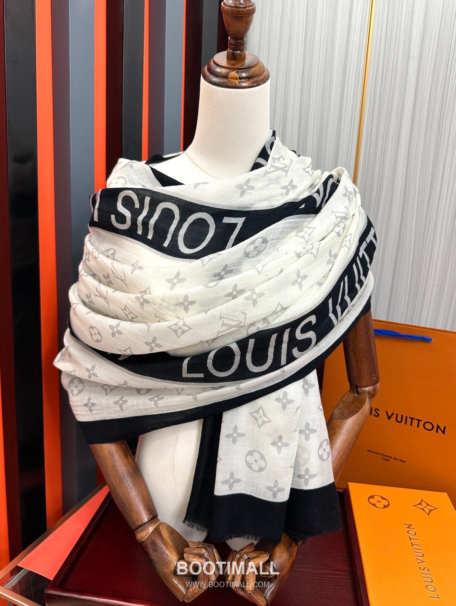 Loewe Double-Face Ring Jacquard Wrap Cashmere Scarf 로에베 더블페이스 링 자카드 랩 캐시미어 스카프 200CM 9