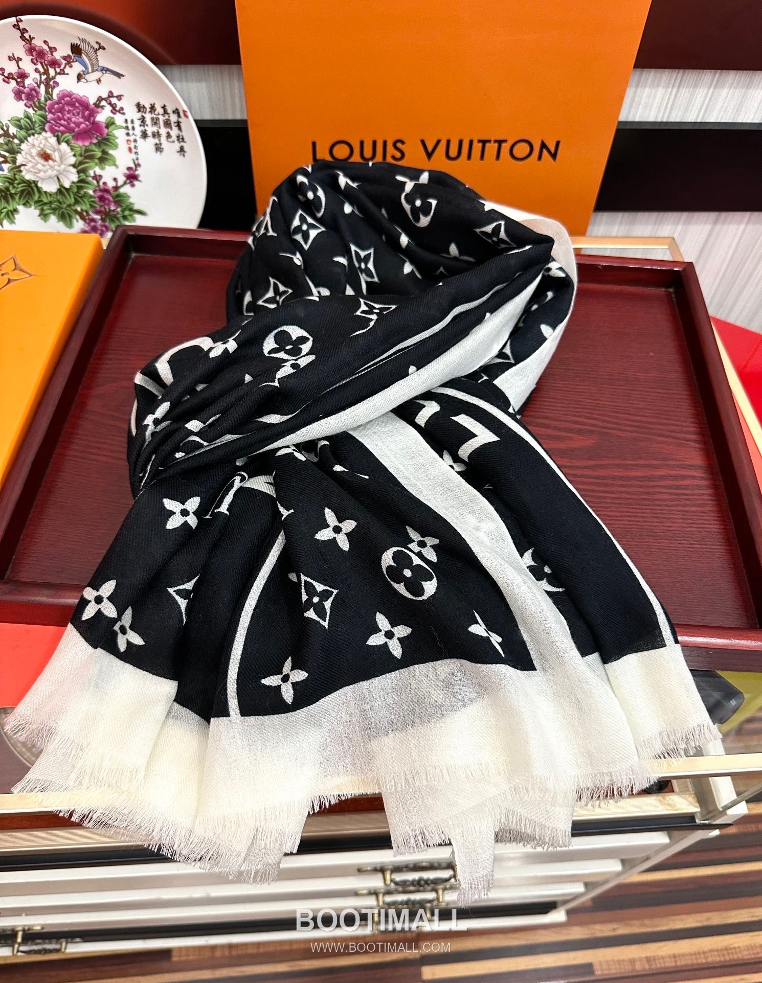 Loewe Double-Face Ring Jacquard Wrap Cashmere Scarf 로에베 더블페이스 링 자카드 랩 캐시미어 스카프 200cm 5