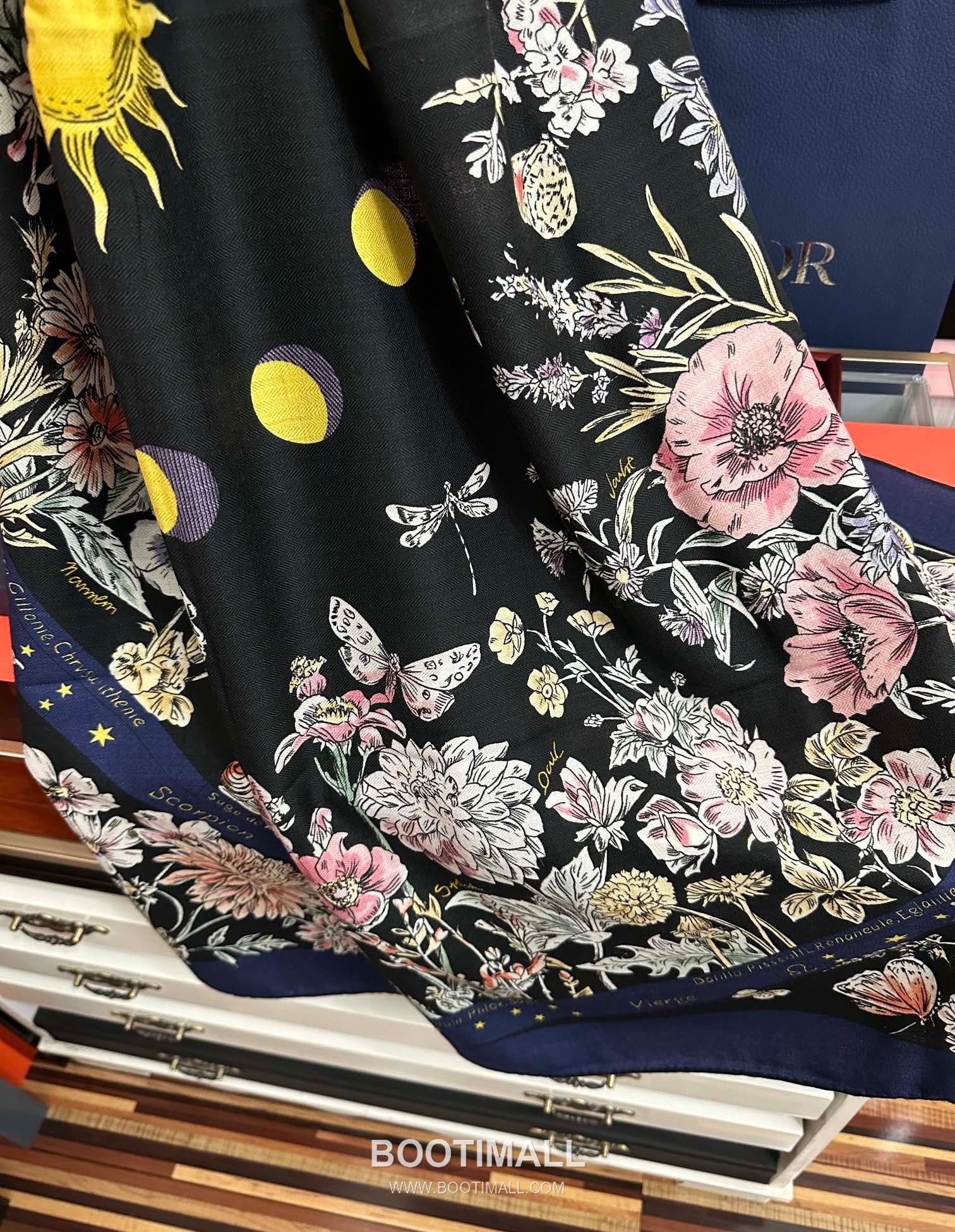 Dior Double-Face Solid 140 Shawl Silk Cashmere Blend 디올 더블페이스 솔리드 140 숄 실크 캐시미어 블렌드 140CM 5