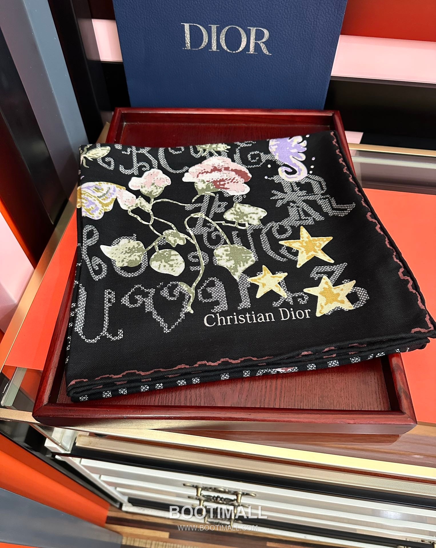 Dior Double-Face Solid 140 Shawl Silk Cashmere Blend 디올 더블페이스 솔리드 140 숄 실크 캐시미어 블렌드 140cm 2