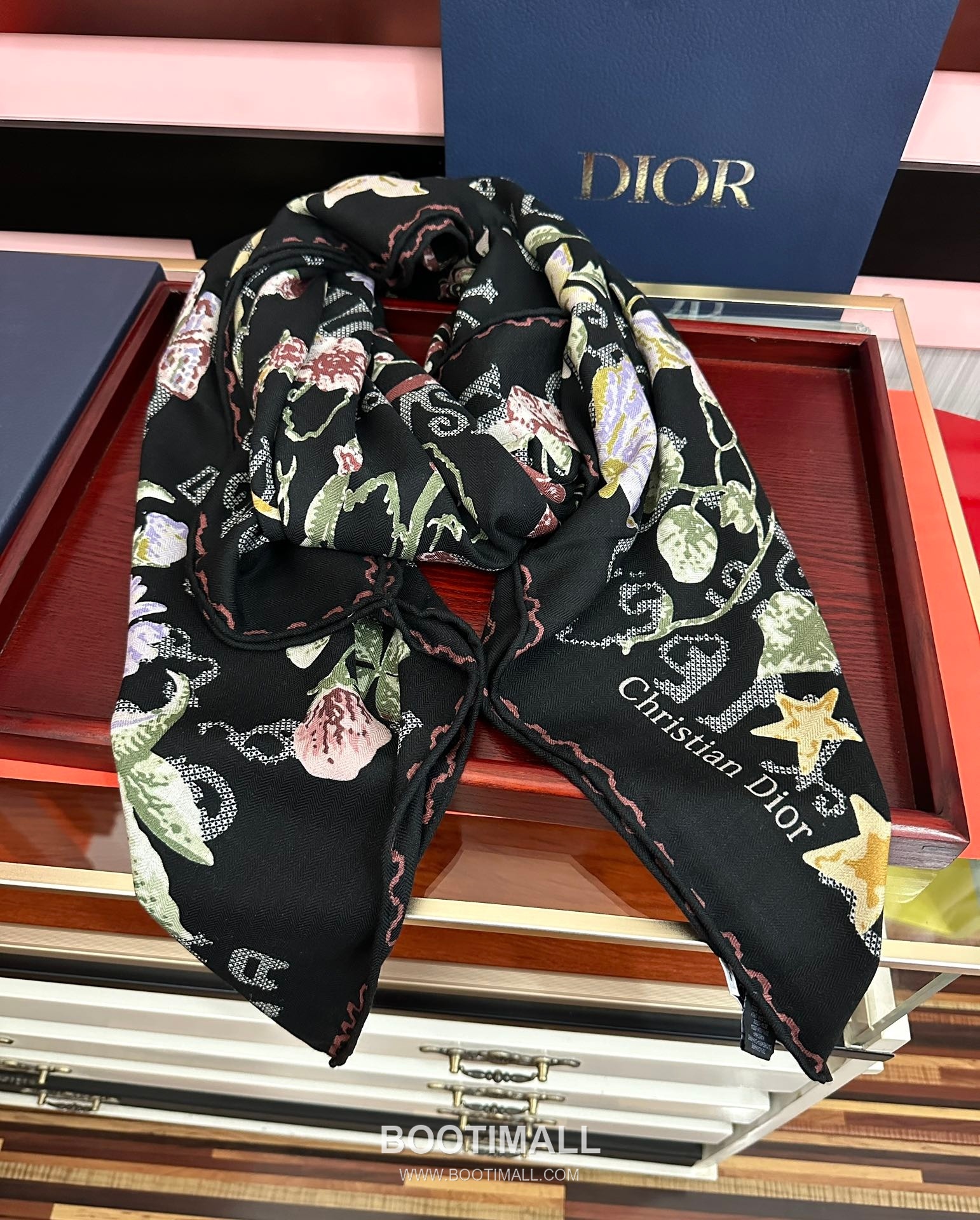 Dior Double-Face Solid 140 Shawl Silk Cashmere Blend 디올 더블페이스 솔리드 140 숄 실크 캐시미어 블렌드 140cm 3