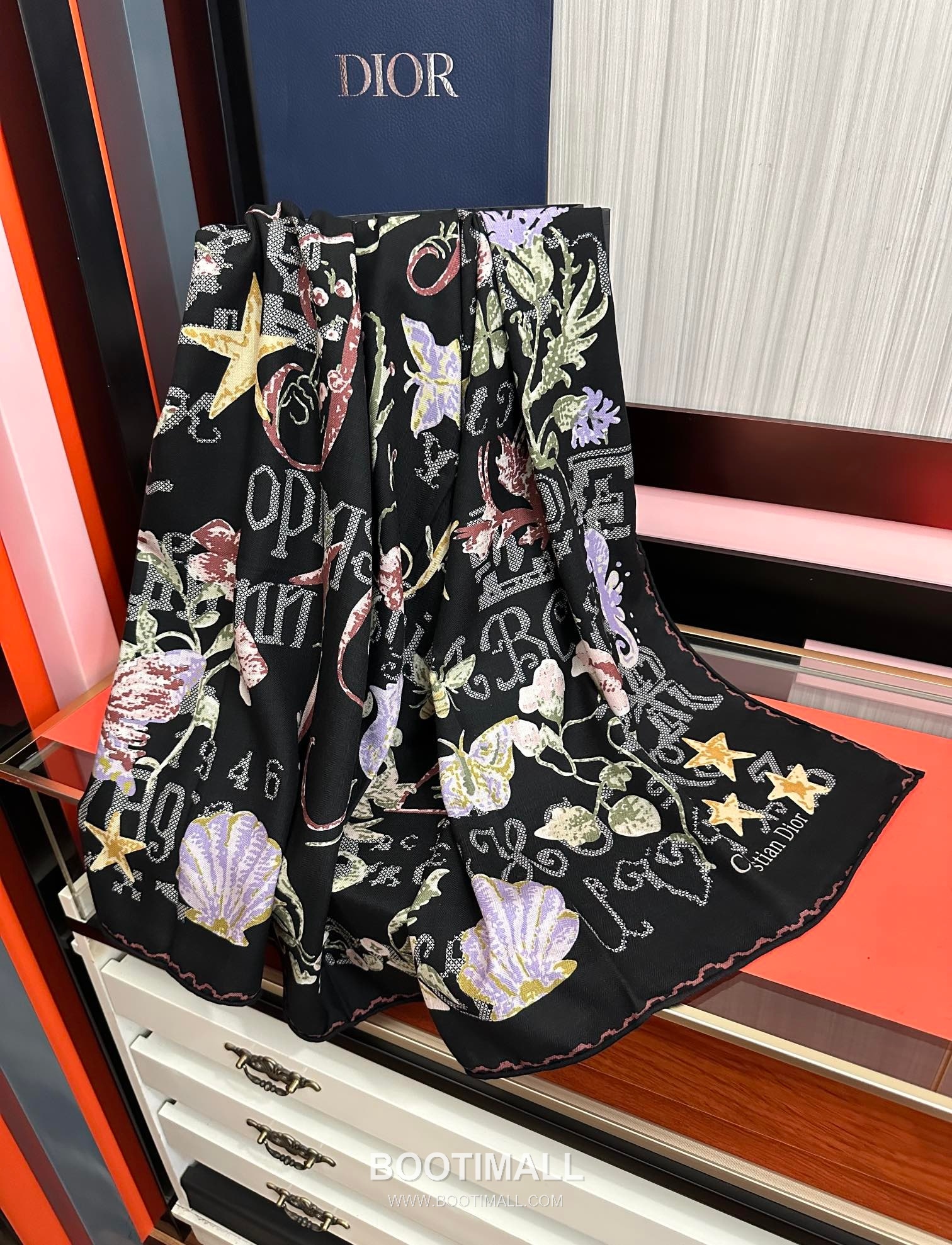 Dior Double-Face Solid 140 Shawl Silk Cashmere Blend 디올 더블페이스 솔리드 140 숄 실크 캐시미어 블렌드 140cm 5