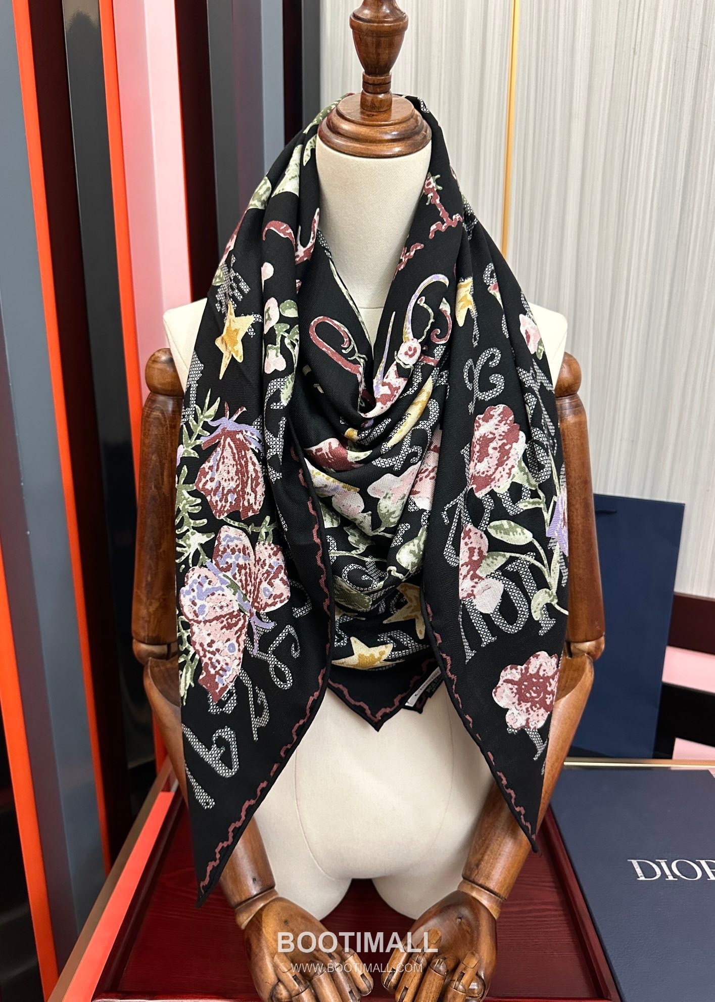 Dior Double-Face Solid 140 Shawl Silk Cashmere Blend 디올 더블페이스 솔리드 140 숄 실크 캐시미어 블렌드 140cm 8