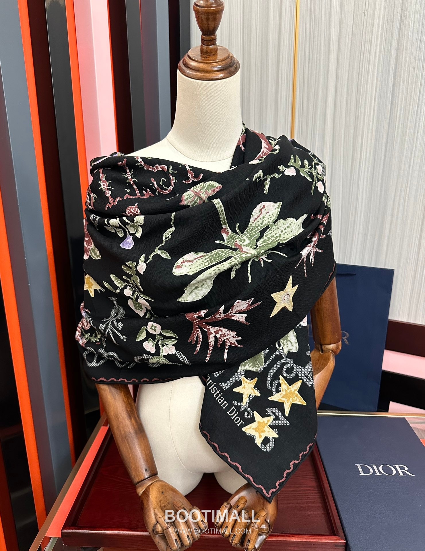 Dior Double-Face Solid 140 Shawl Silk Cashmere Blend 디올 더블페이스 솔리드 140 숄 실크 캐시미어 블렌드 140cm 9