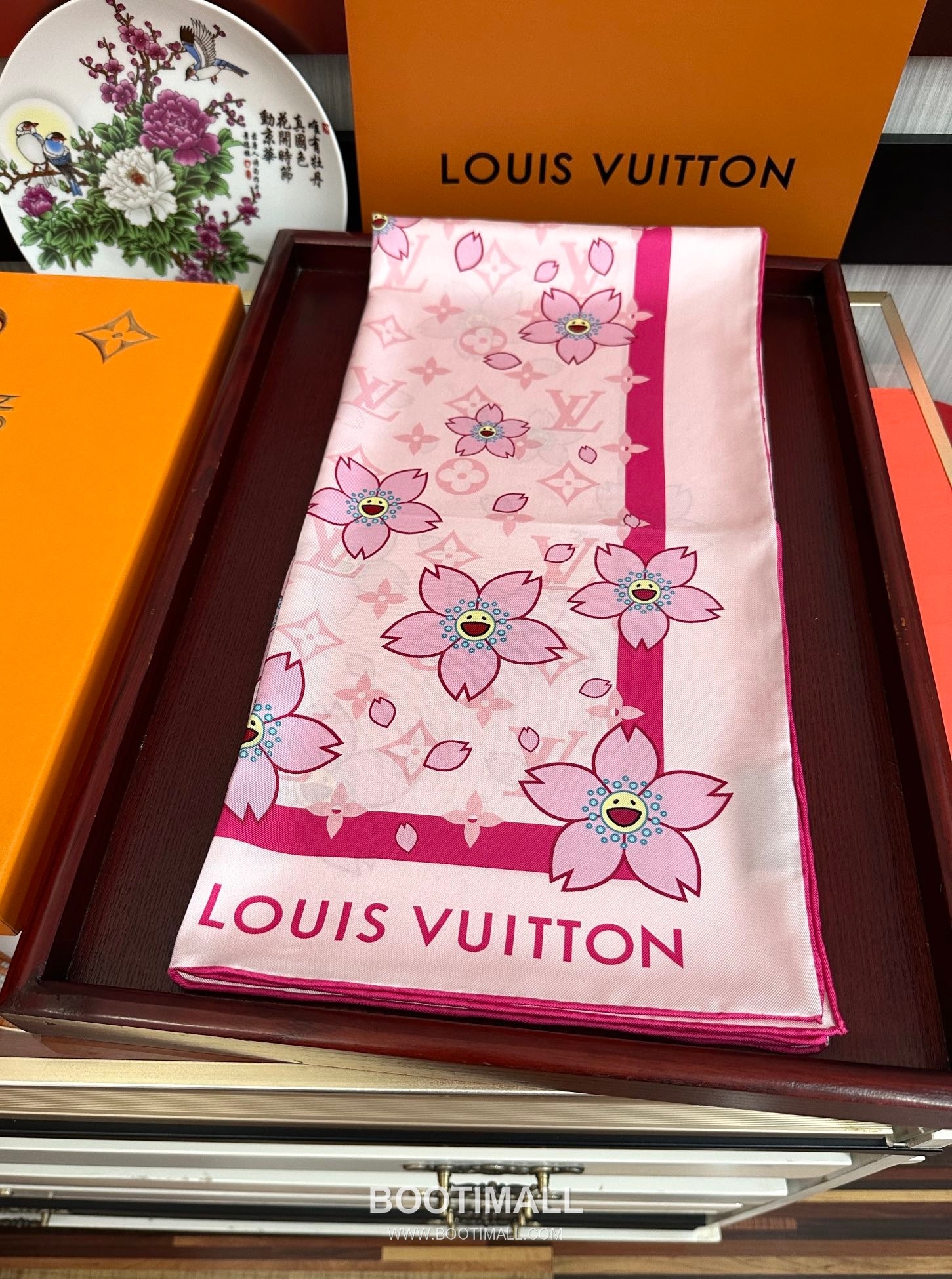 Loewe Sunflower 90 Square Silk Scarf 로에베 선플라워 90 스퀘어 실크 스카프 90CM 2