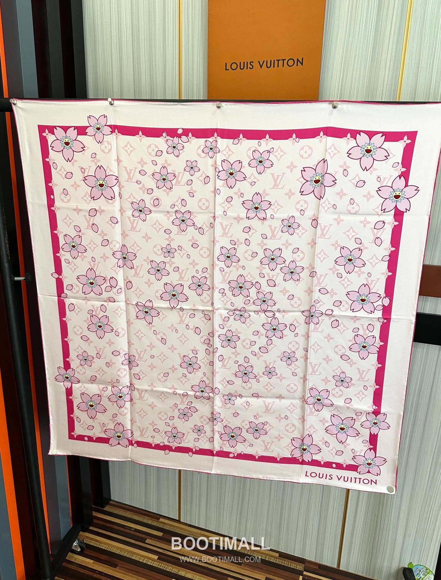 Loewe Sunflower 90 Square Silk Scarf 로에베 선플라워 90 스퀘어 실크 스카프 90CM 8