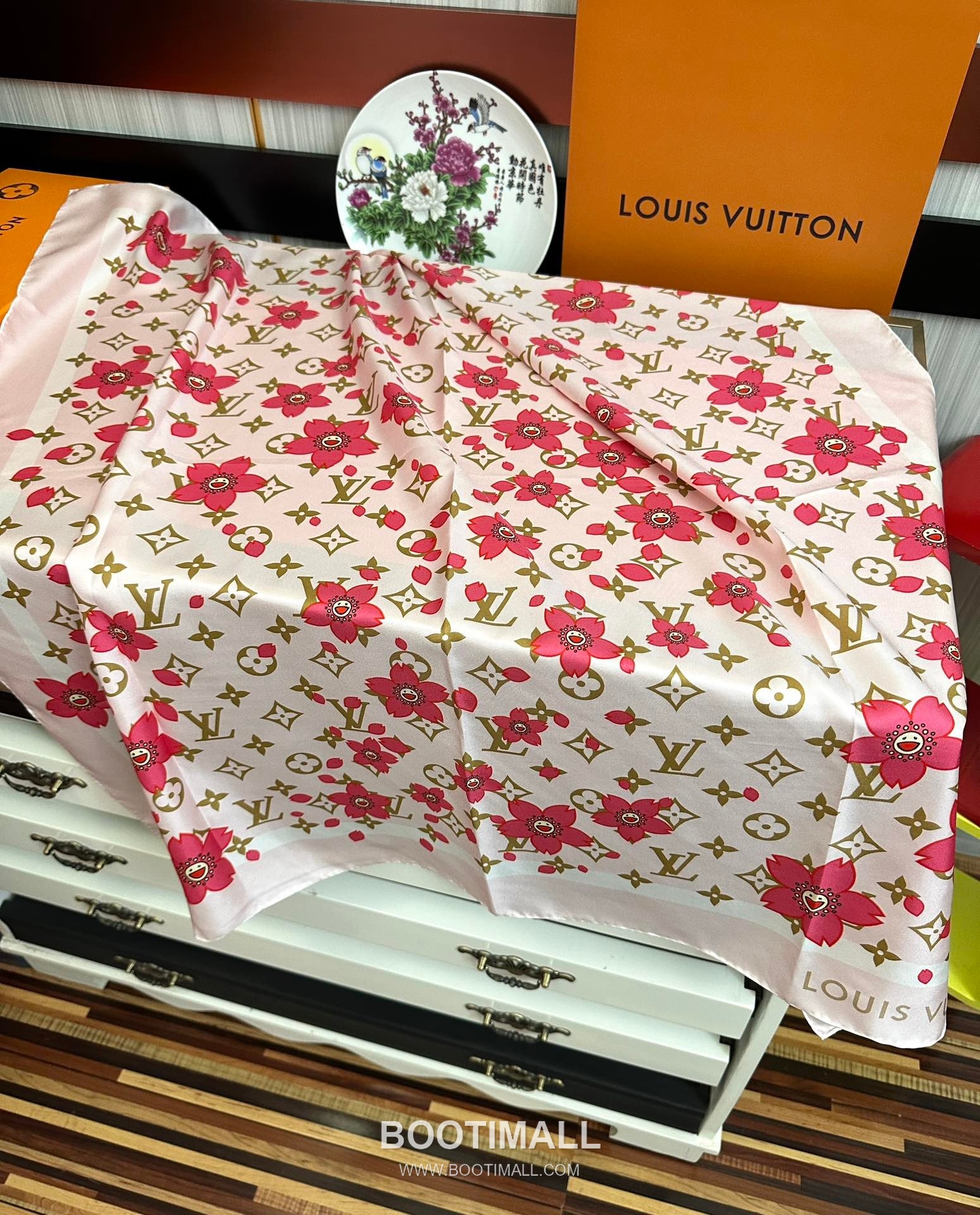 Loewe Sunflower 90 Square Silk Scarf 로에베 선플라워 90 스퀘어 실크 스카프 90cm 4