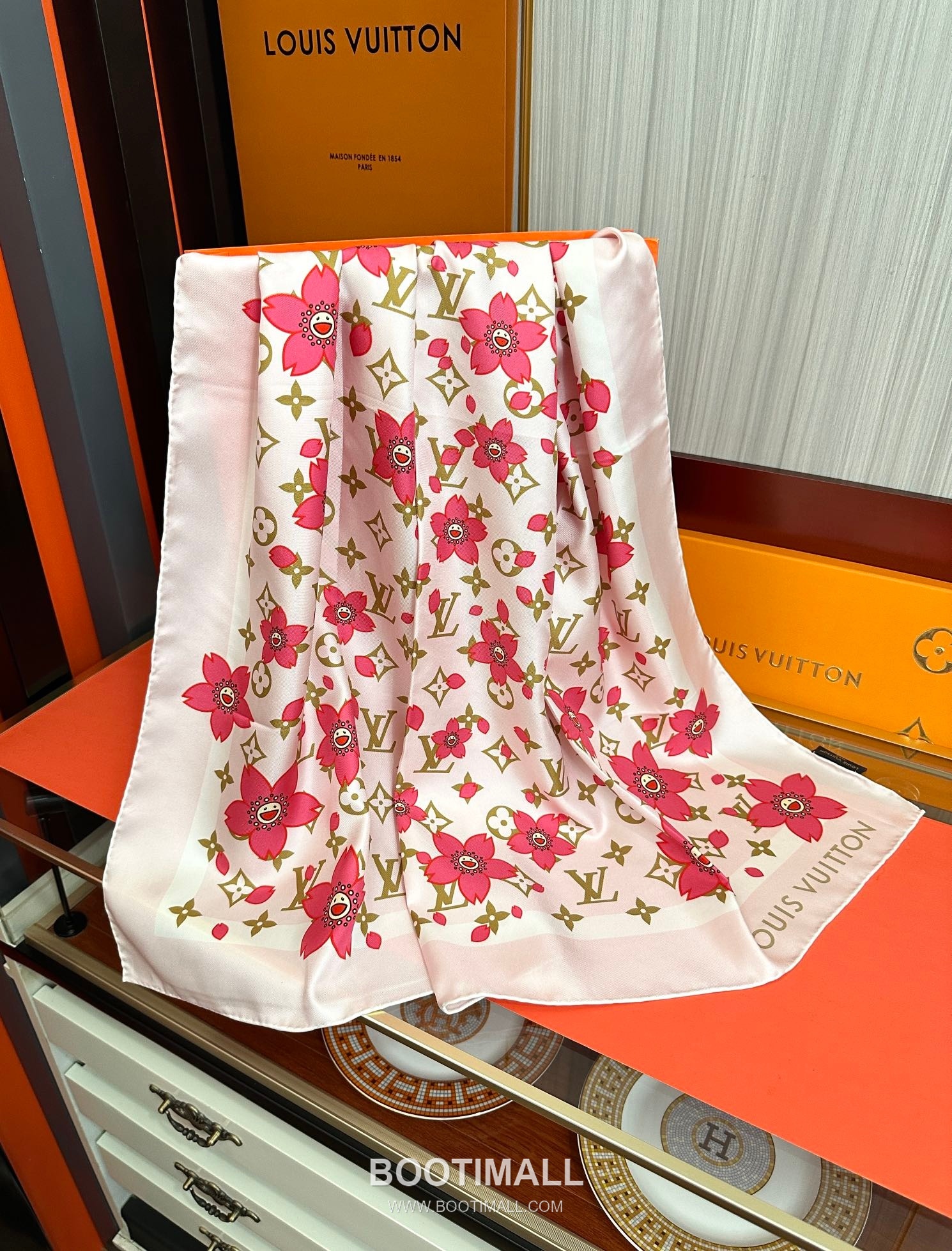 Loewe Sunflower 90 Square Silk Scarf 로에베 선플라워 90 스퀘어 실크 스카프 90cm 5