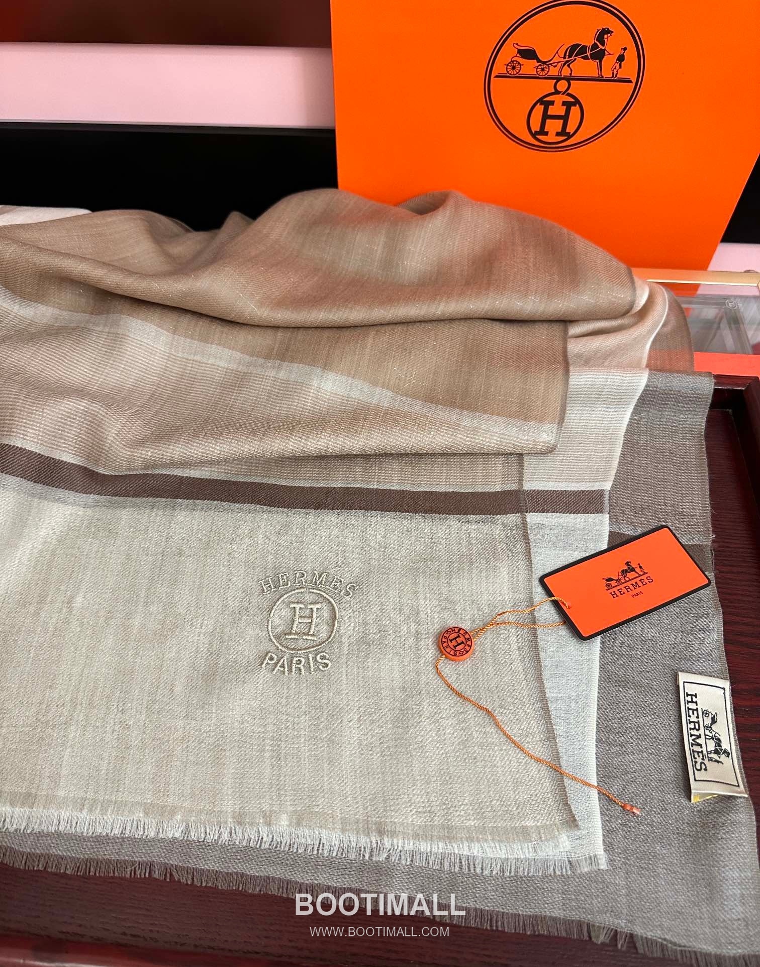 Balenciaga Classic 200CM Wrap Goat Cashmere Scarf 발렌시아가 클래식 200CM 랩 염소 캐시미어 스카프 200CM 6