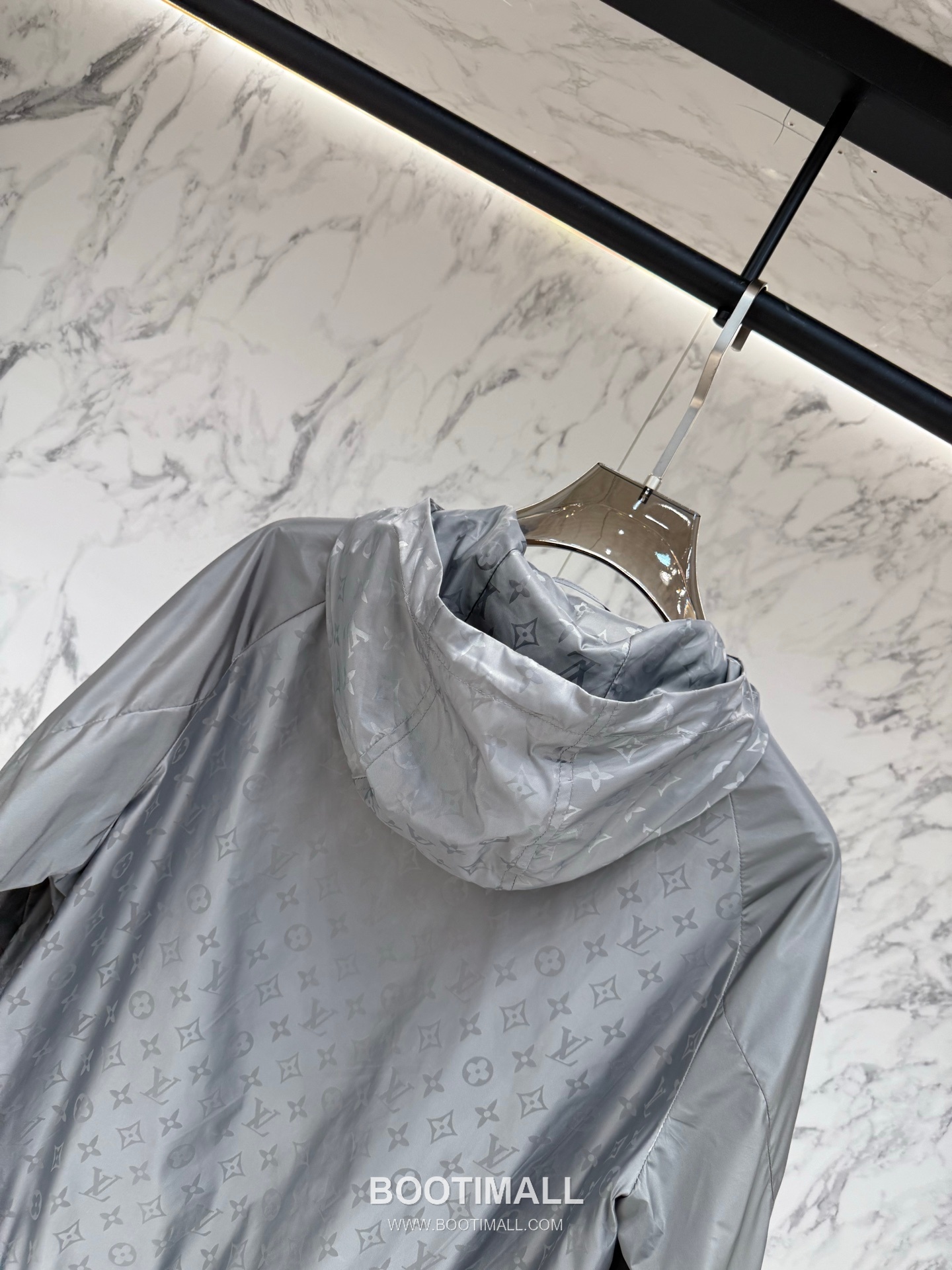 Louis Vuitton Monogram Hooded Jacket Black 루이비통 모노그램 후드 재킷 블랙 9