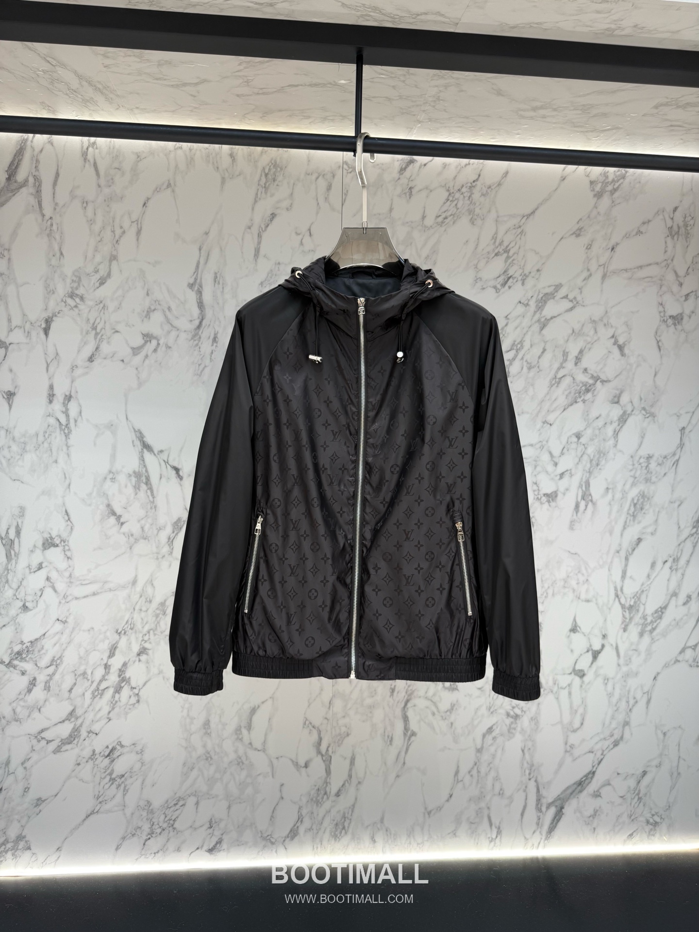 Louis Vuitton Monogram Hooded Jacket Black 루이비통 모노그램 후드 재킷 블랙 1