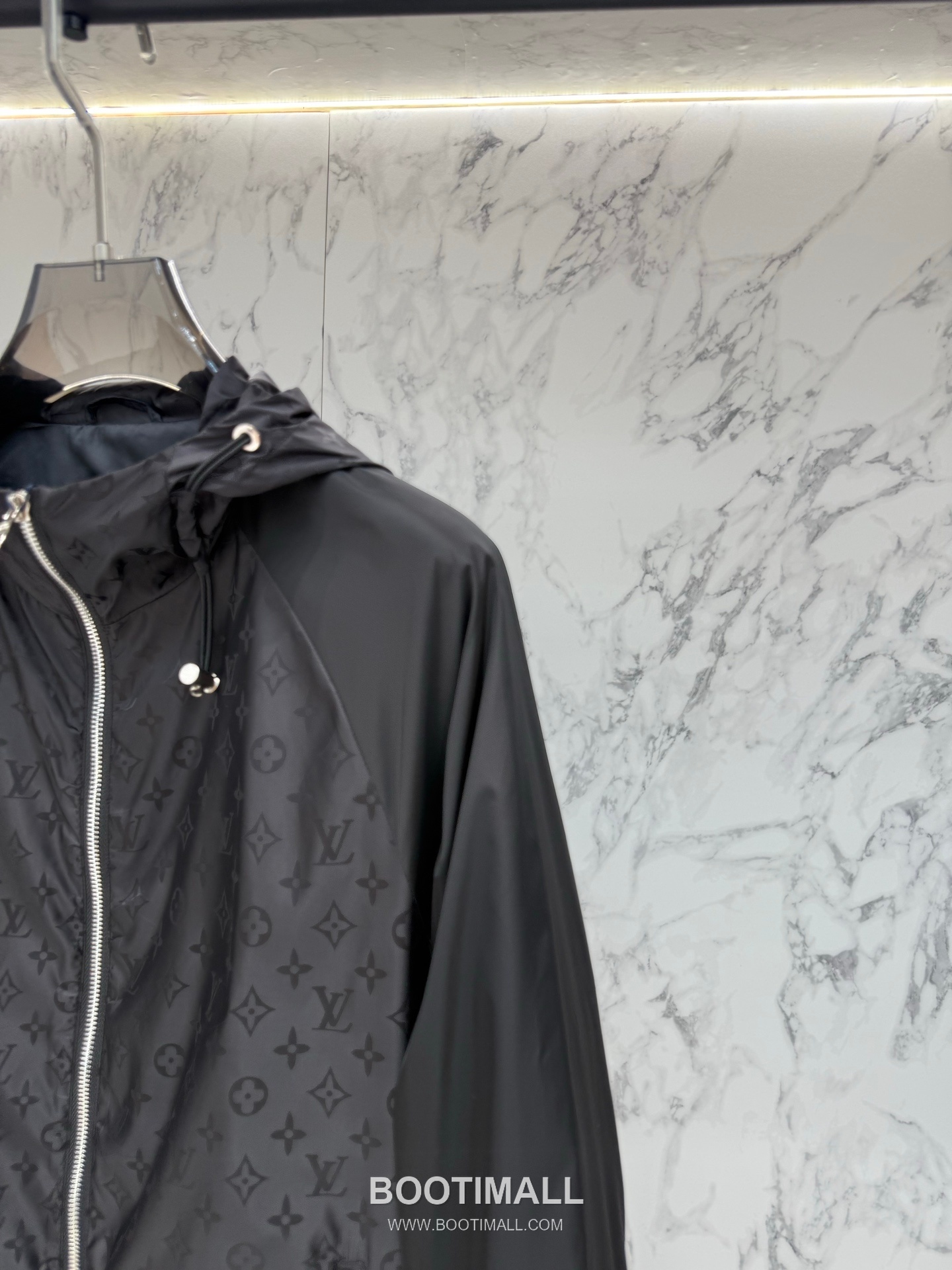 Louis Vuitton Monogram Hooded Jacket Black 루이비통 모노그램 후드 재킷 블랙 6