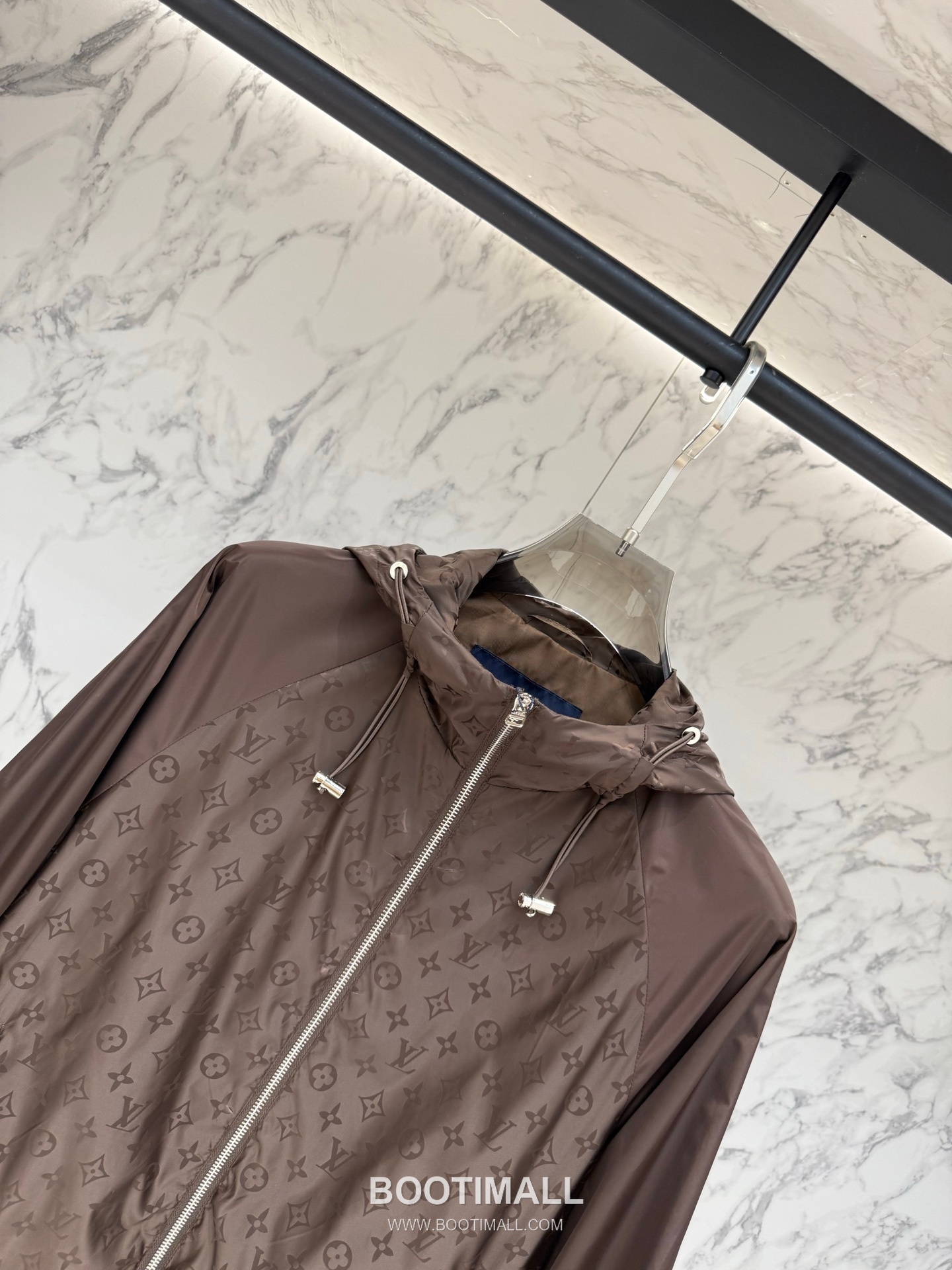 Louis Vuitton Monogram Hooded Jacket Black 루이비통 모노그램 후드 재킷 블랙 4