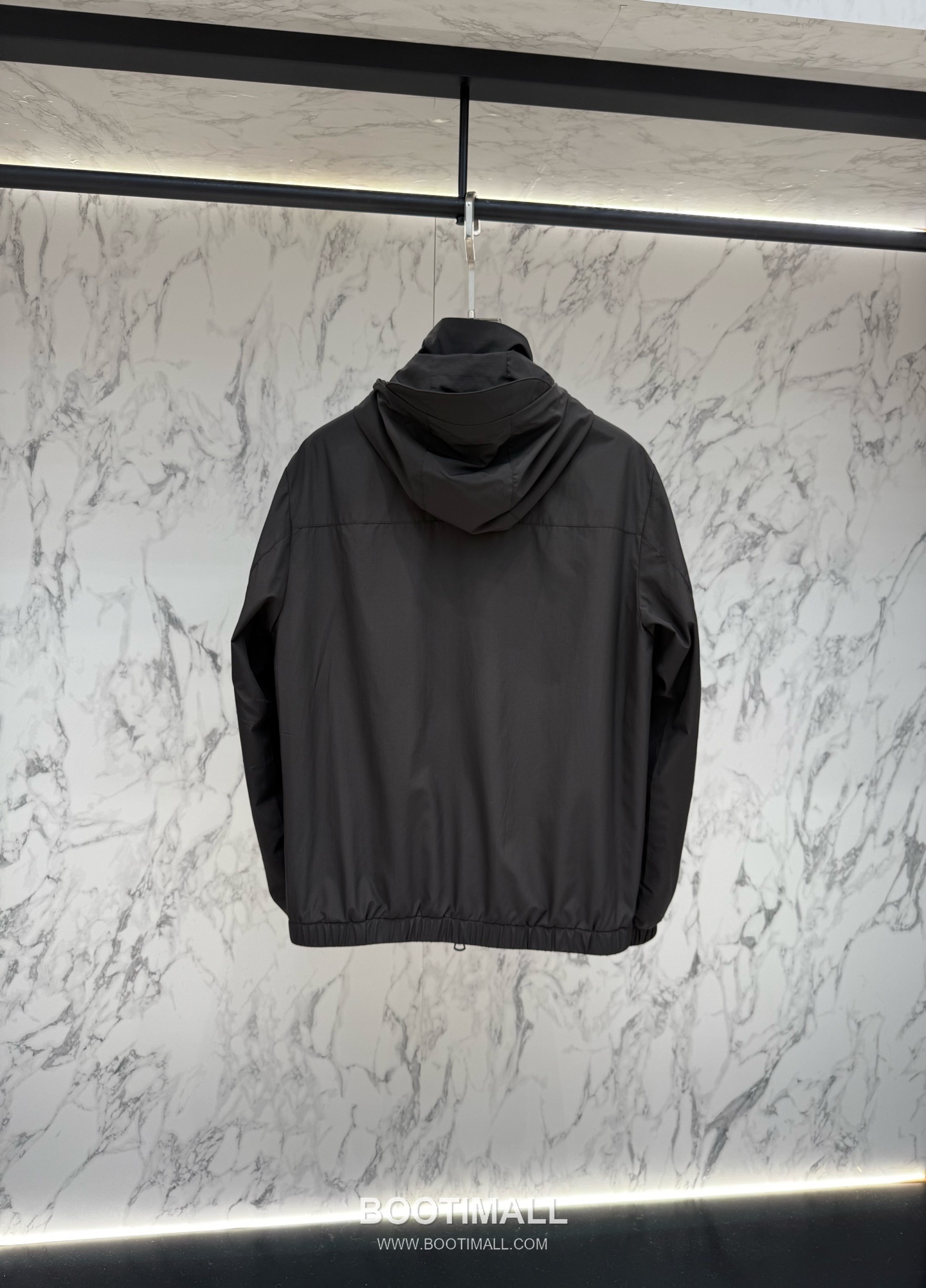 Burberry Structured Cut Jacket Black 버버리 구조적 컷 자켓 블랙 3