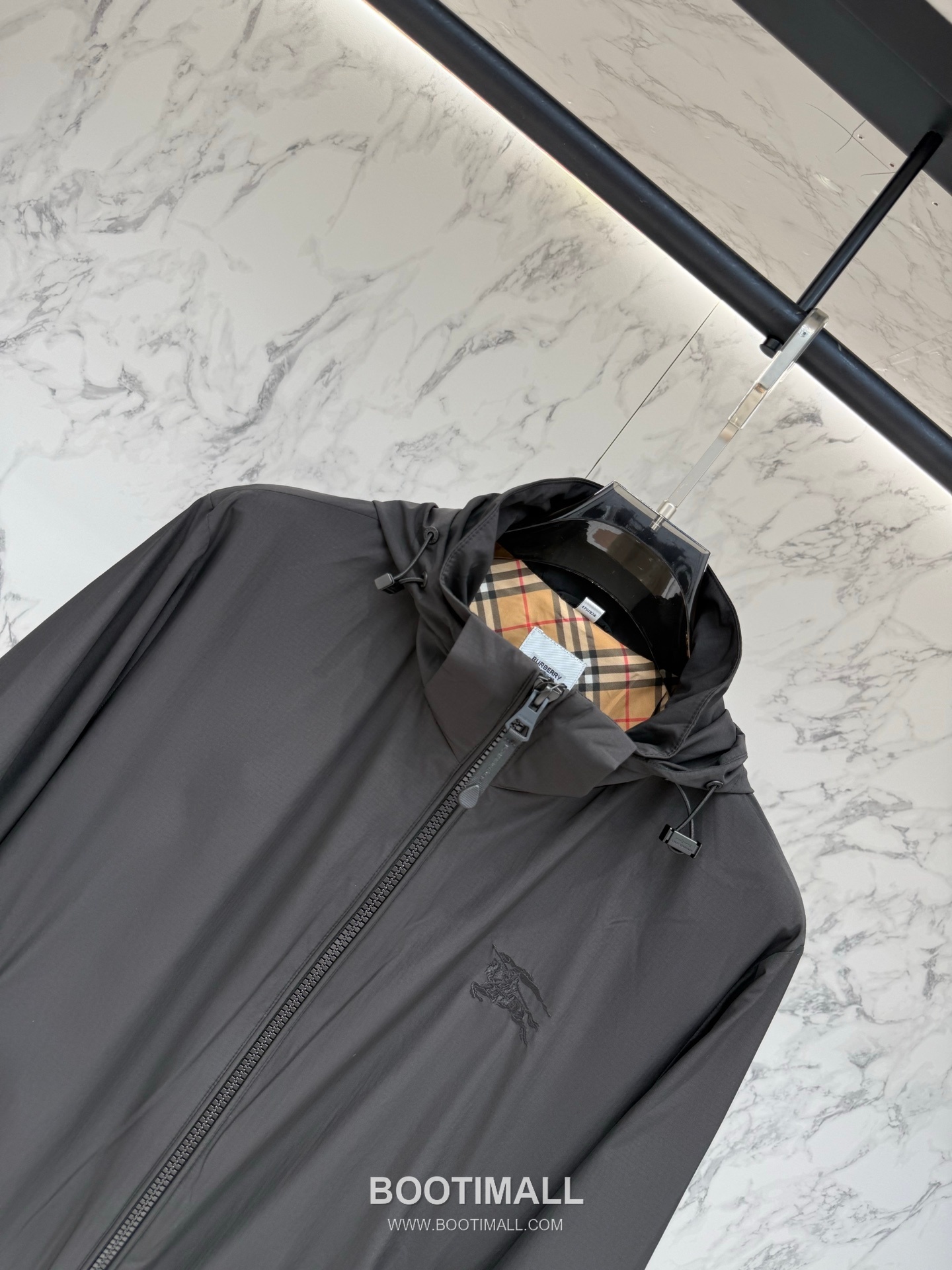 Burberry Structured Cut Jacket Black 버버리 구조적 컷 자켓 블랙 4