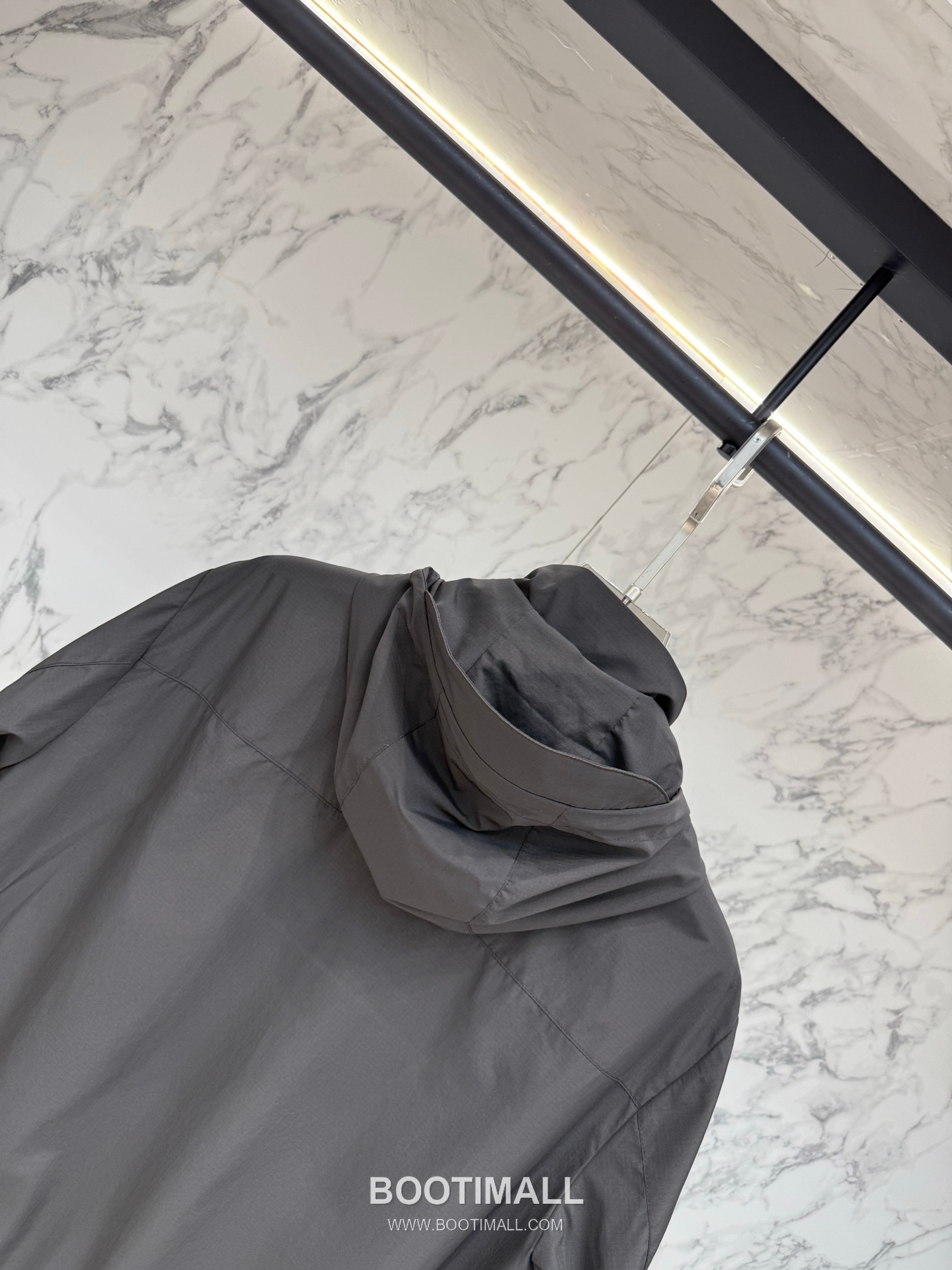 Burberry Structured Cut Jacket Black 버버리 구조적 컷 자켓 블랙 9