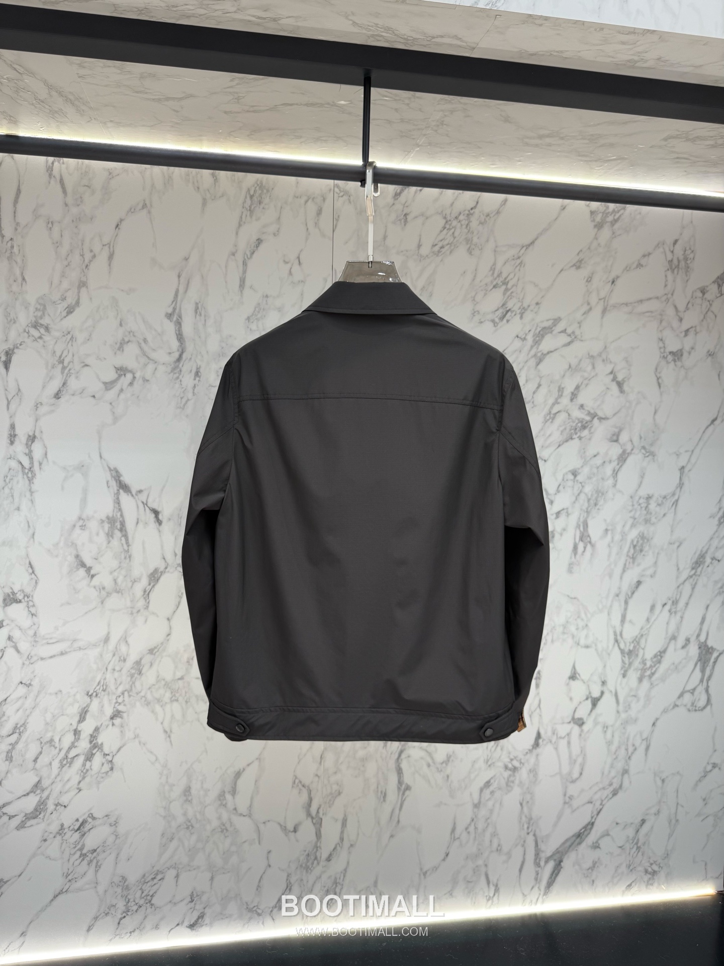 Burberry Structured Cut Jacket Black 버버리 구조적 컷 자켓 블랙 3