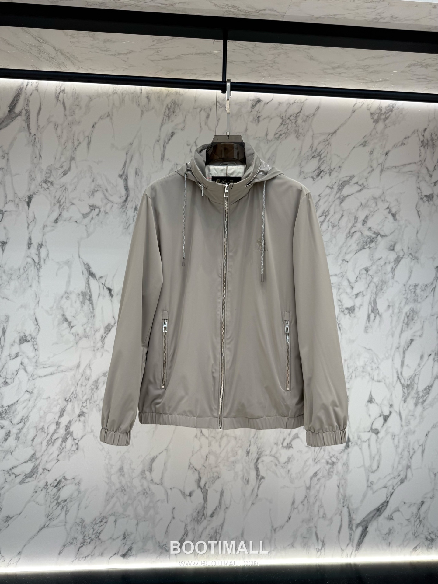 Loro Piana Spring Tailored Hooded Outerwear Black Windbreaker 로로피아나 스프링 테일러드 후드 아우터 블랙 바람막이 1