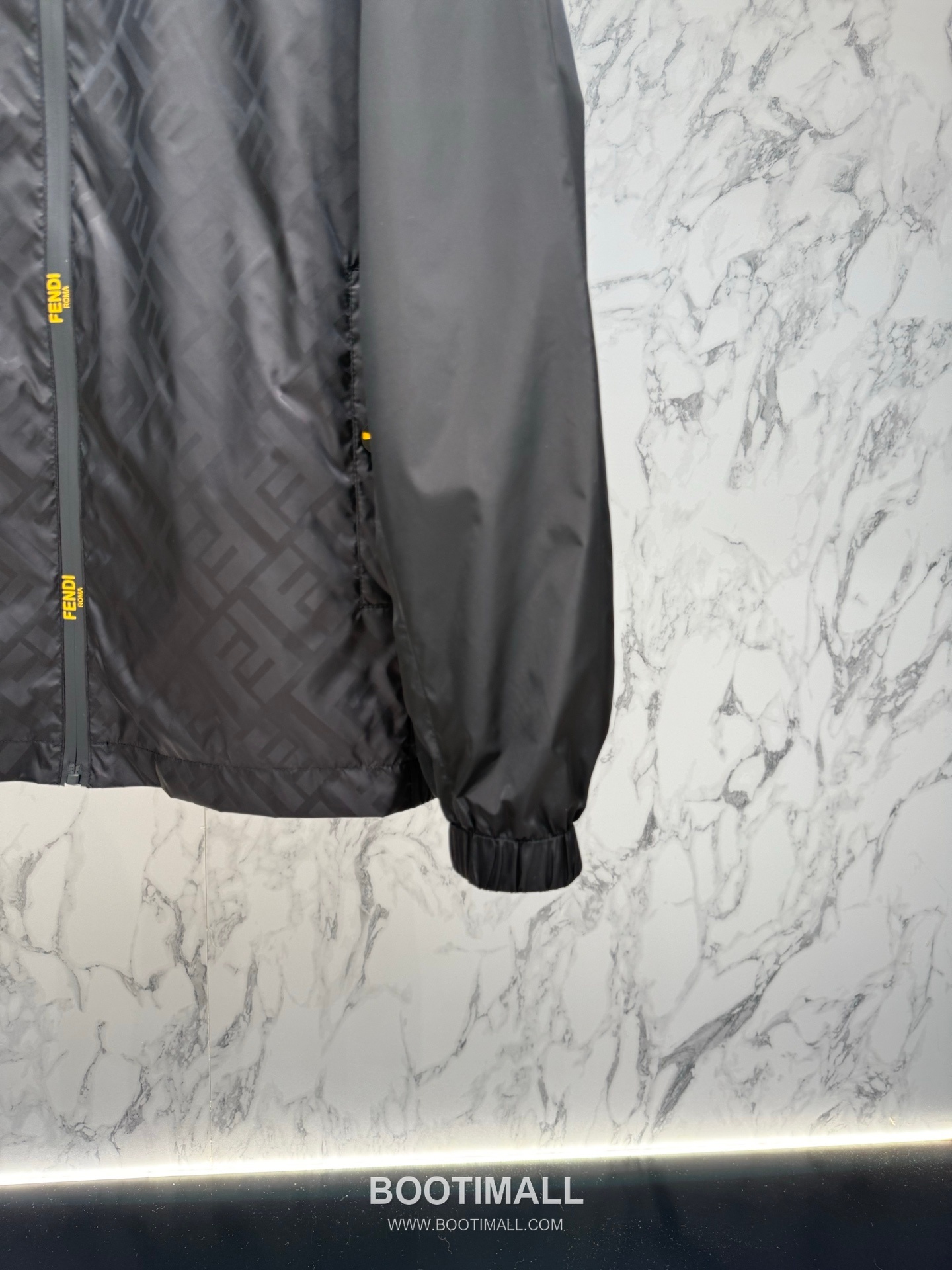 Fendi FF Jacquard Hooded Black Windbreaker 펜디 FF 자카드 후드 블랙 바람막이 7