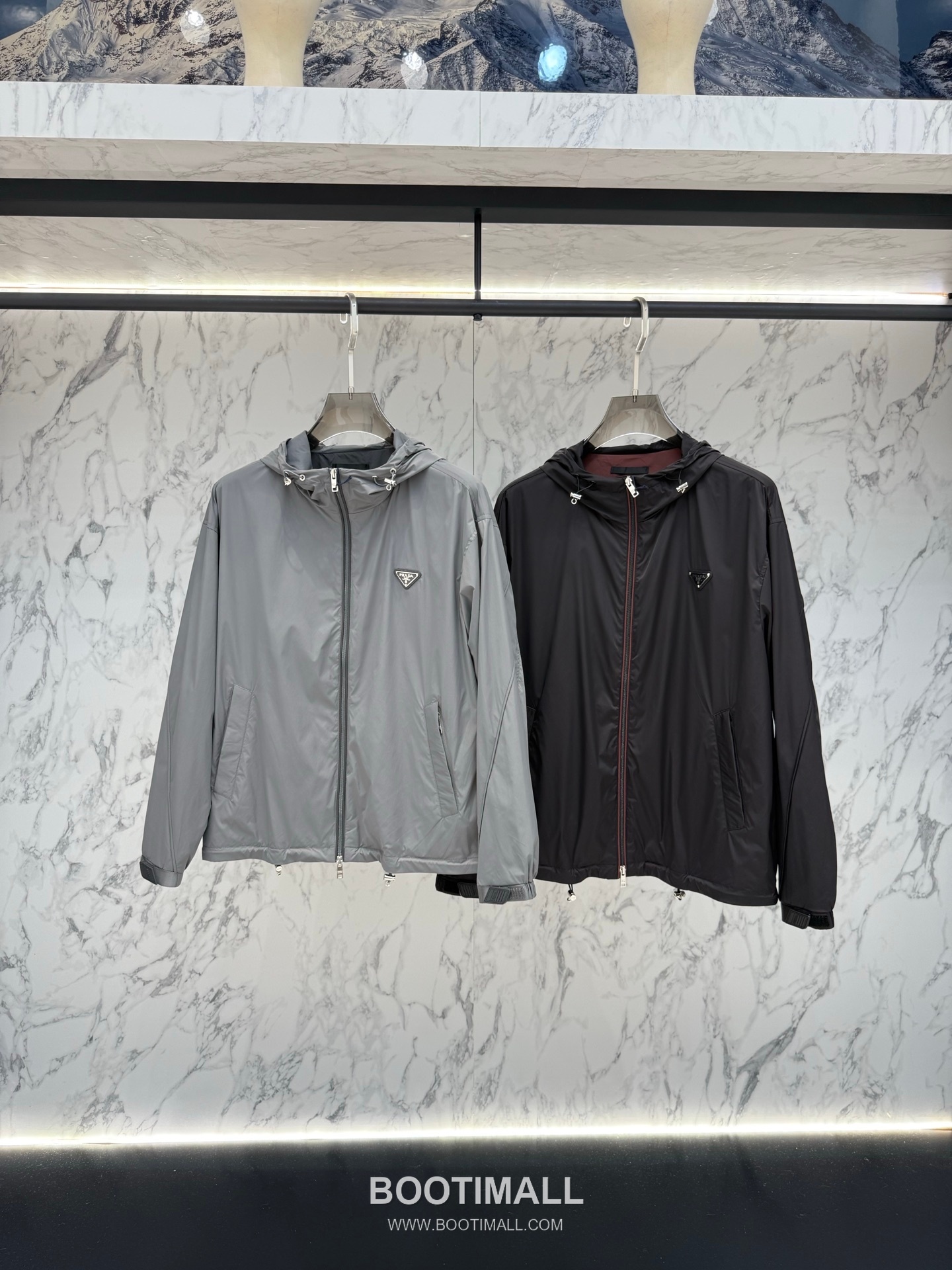 Prada Triangle Logo Hooded Jacket Gray 프라다 트라이앵글 로고 후드 재킷 그레이 2