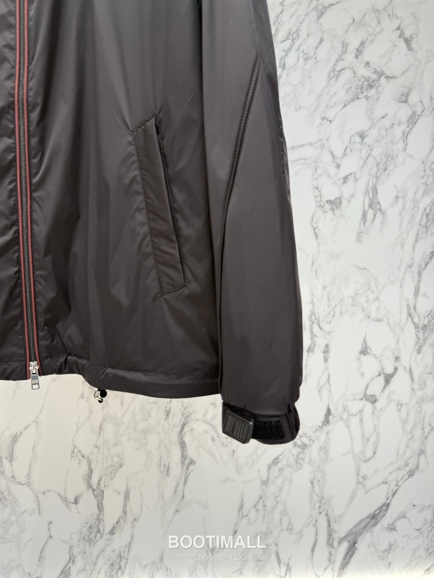 Prada Triangle Logo Hooded Jacket Gray 프라다 트라이앵글 로고 후드 재킷 그레이 7