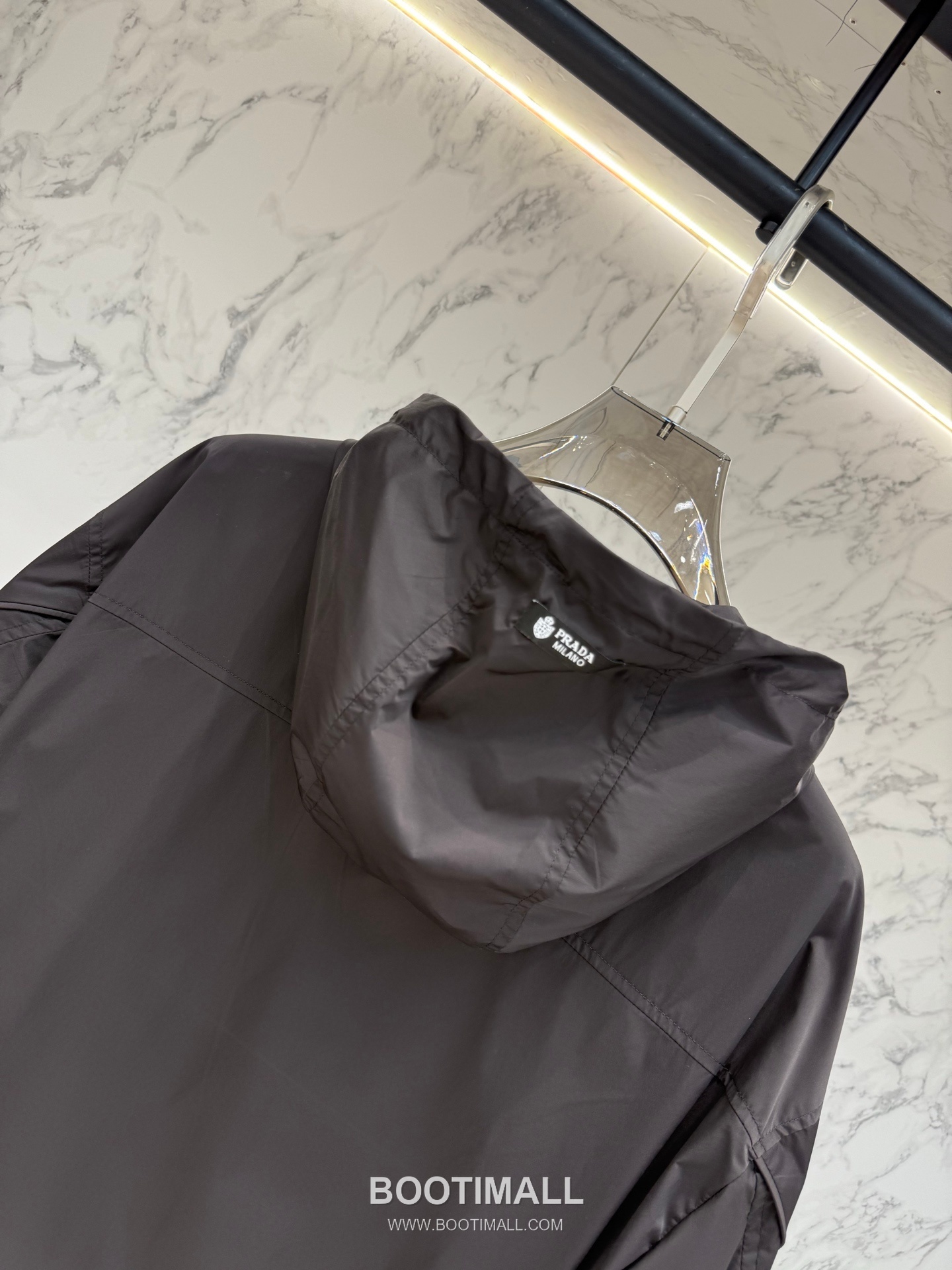 Prada Triangle Logo Hooded Jacket Gray 프라다 트라이앵글 로고 후드 재킷 그레이 9