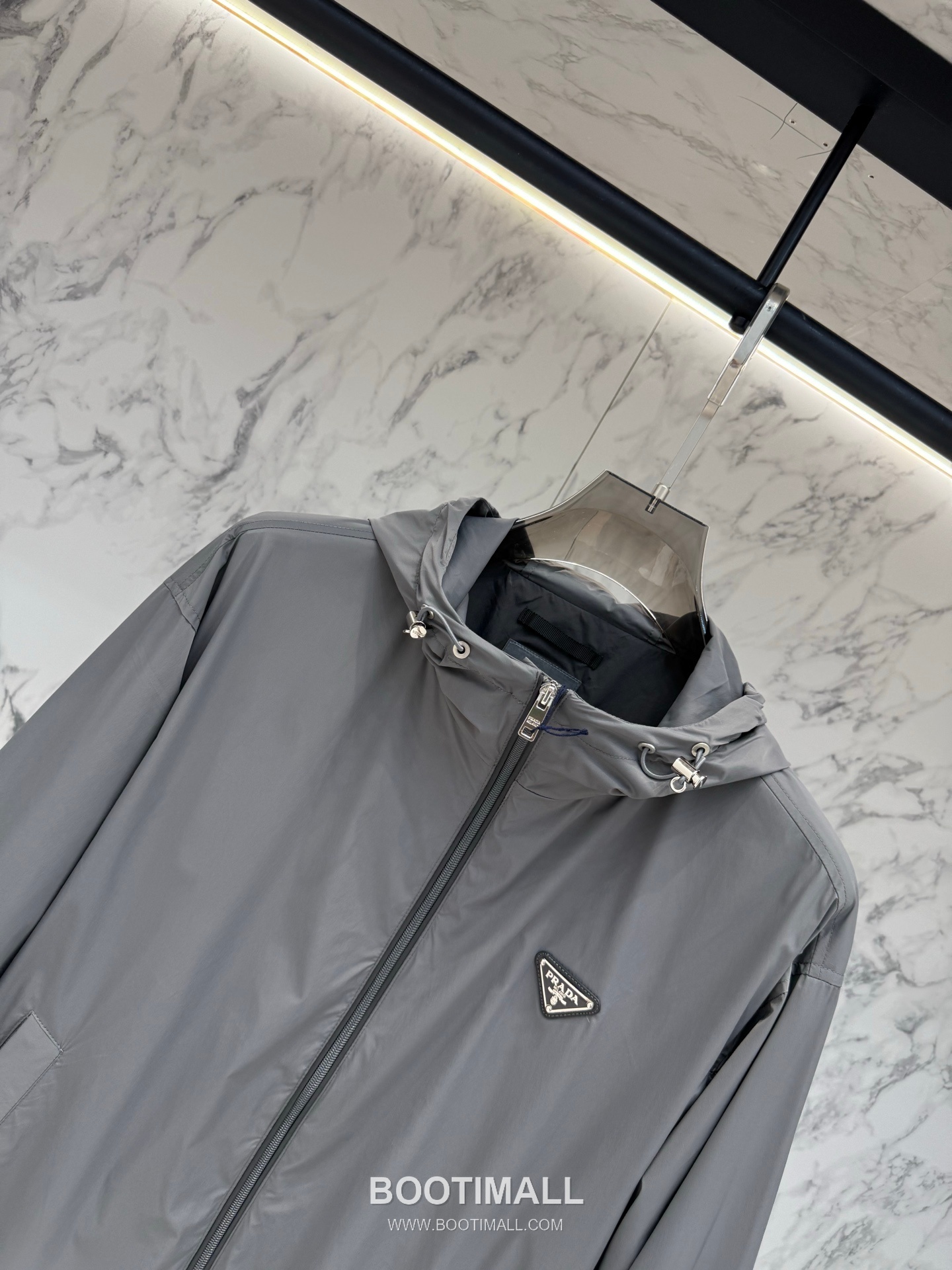 Prada Triangle Logo Hooded Jacket Gray 프라다 트라이앵글 로고 후드 재킷 그레이 4