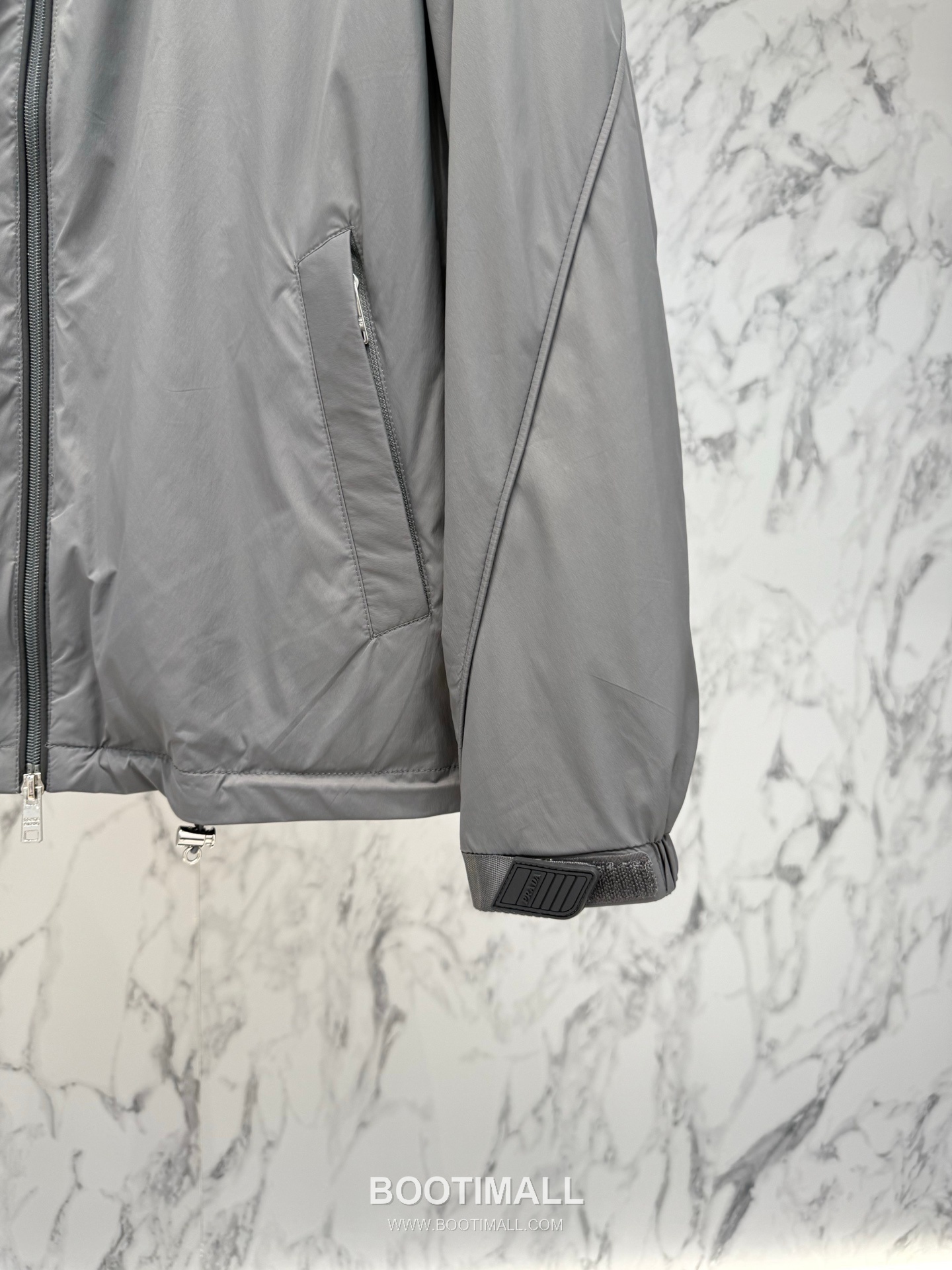 Prada Triangle Logo Hooded Jacket Gray 프라다 트라이앵글 로고 후드 재킷 그레이 7