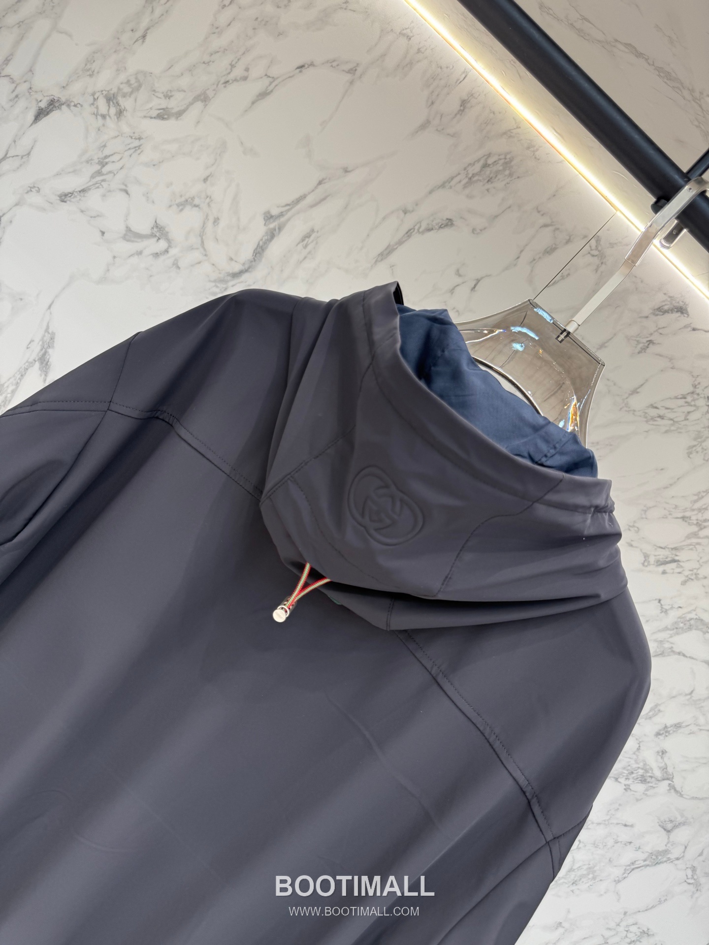 Gucci Logo Patch Hooded Outerwear White Windbreaker 구찌 로고 패치 후드 아우터 화이트 바람막이 9