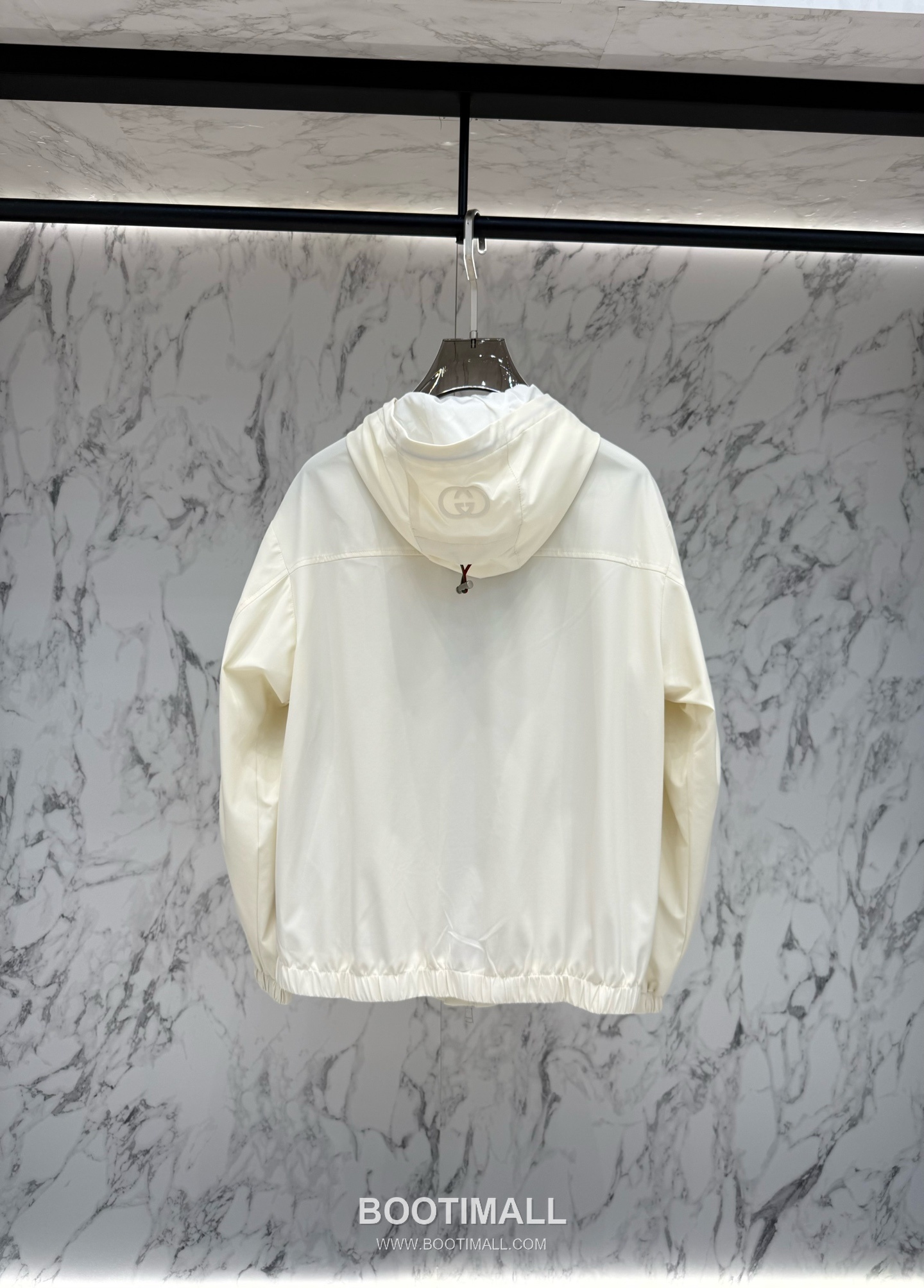 Gucci Logo Patch Hooded Outerwear White Windbreaker 구찌 로고 패치 후드 아우터 화이트 바람막이 3