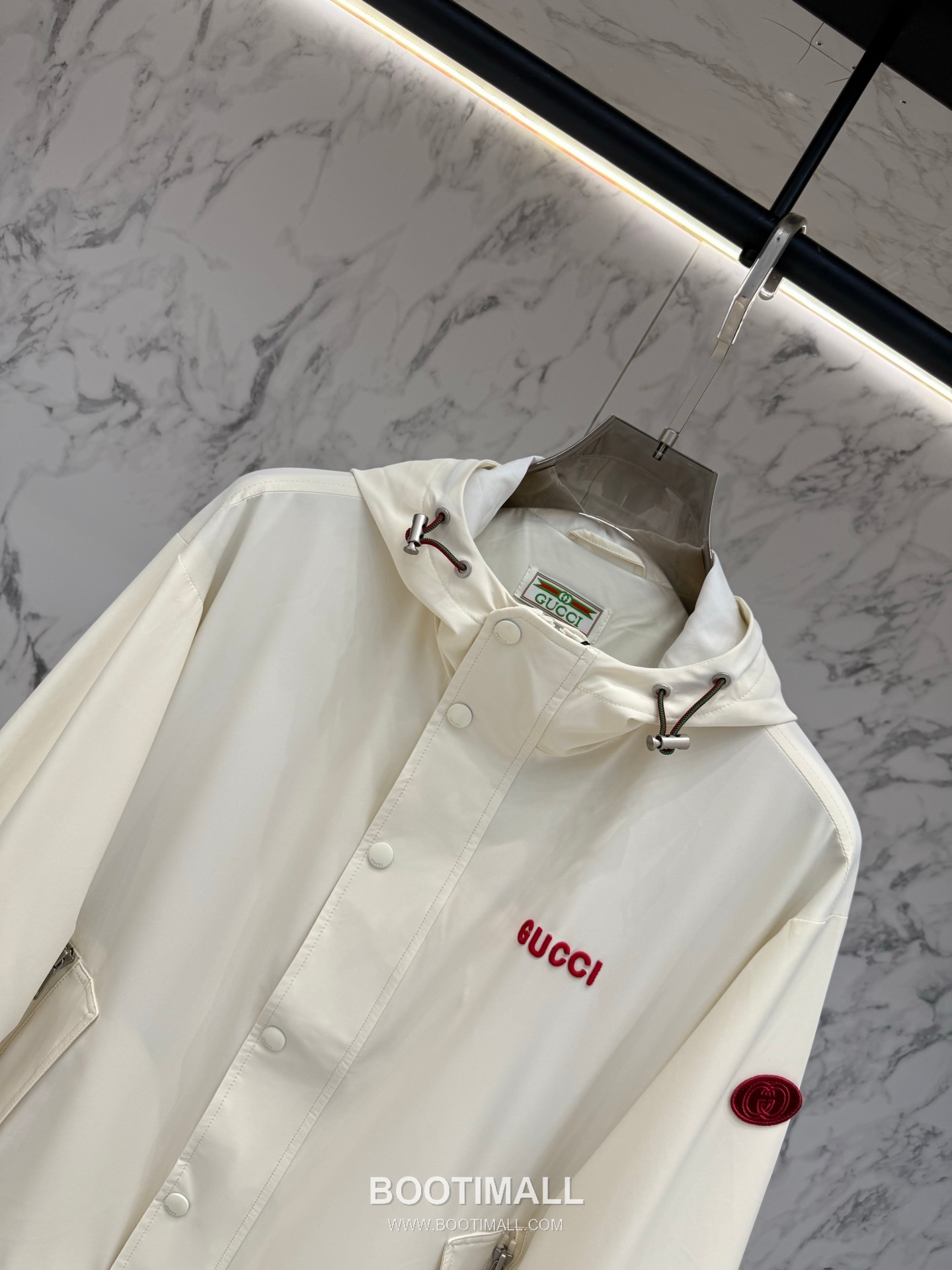 Gucci Logo Patch Hooded Outerwear White Windbreaker 구찌 로고 패치 후드 아우터 화이트 바람막이 8