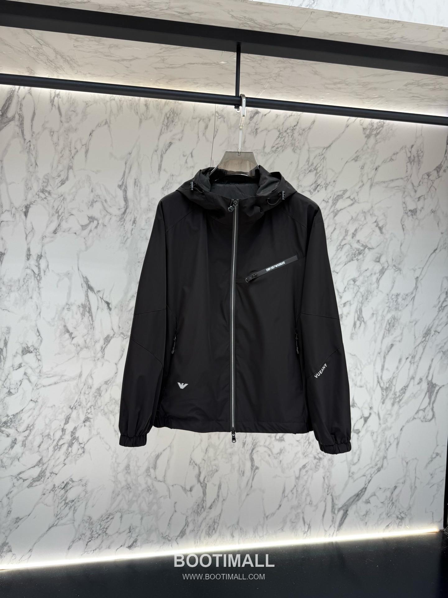 Prada SS26 Structured Tailored Lightweight Jacket 프라다 SS26 구조적 테일러드 라이트 재킷 1