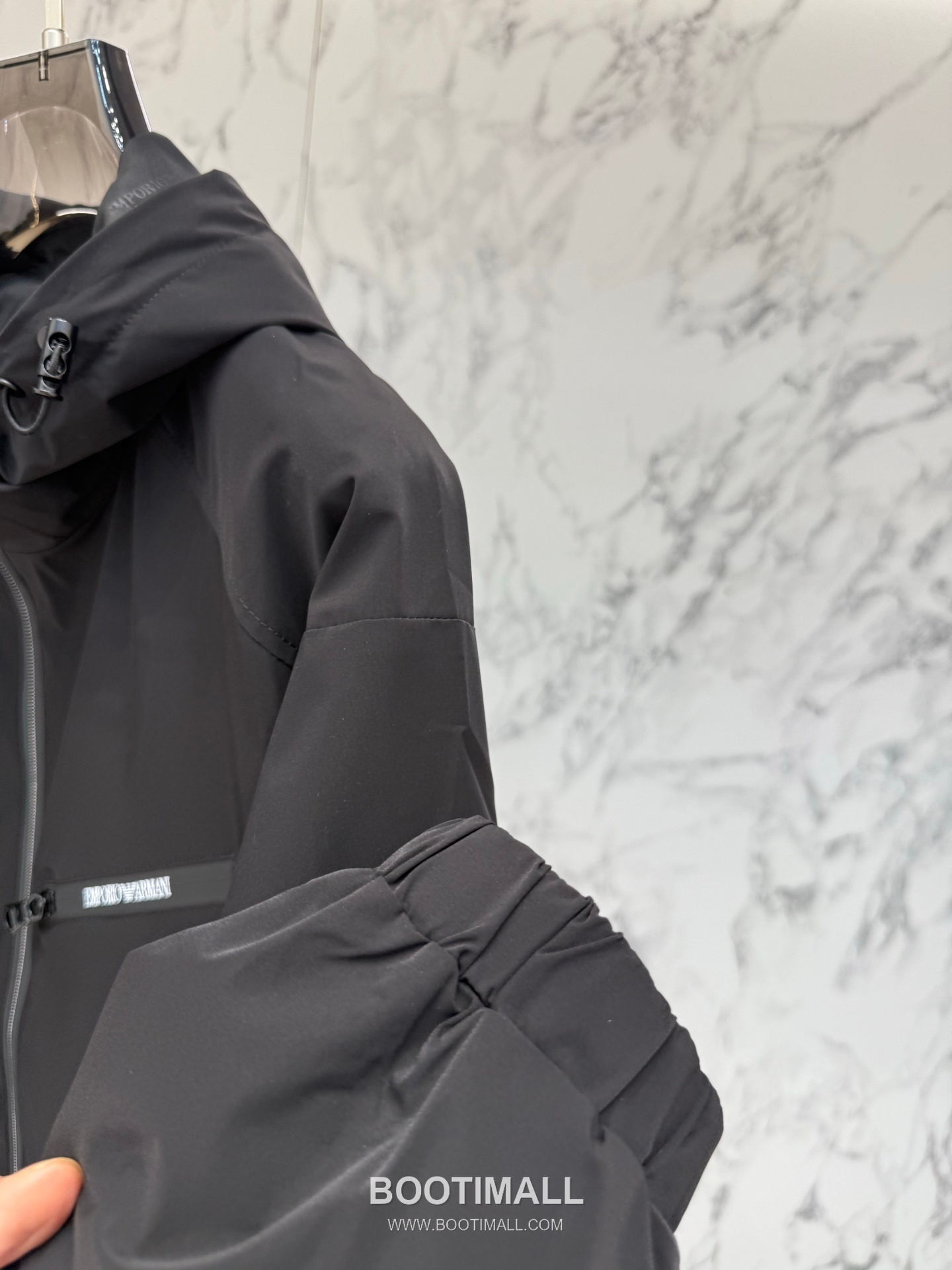 Prada SS26 Structured Tailored Lightweight Jacket 프라다 SS26 구조적 테일러드 라이트 재킷 8