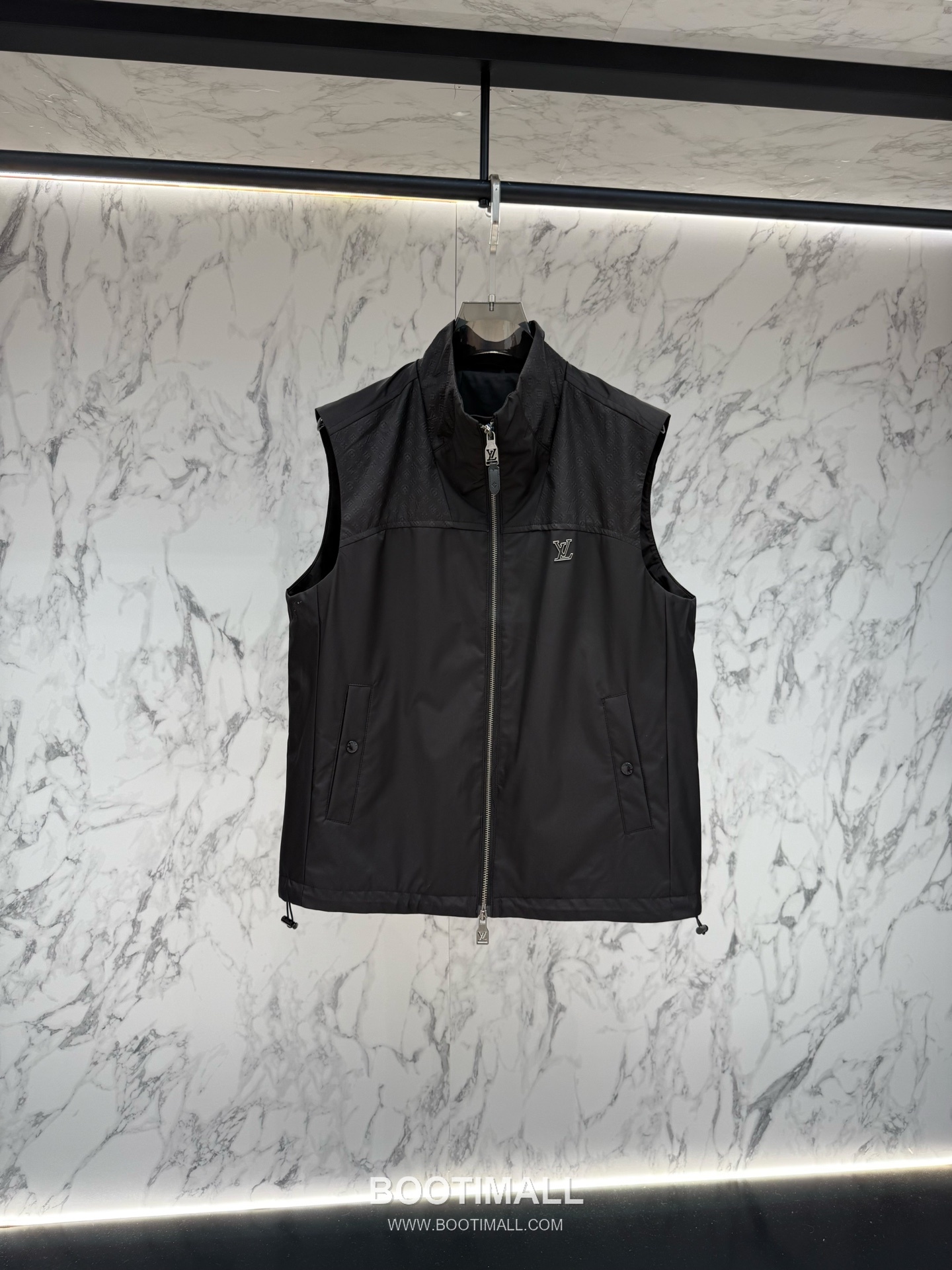 Louis Vuitton Monogram Hooded Jacket Black 루이비통 모노그램 후드 재킷 블랙 1