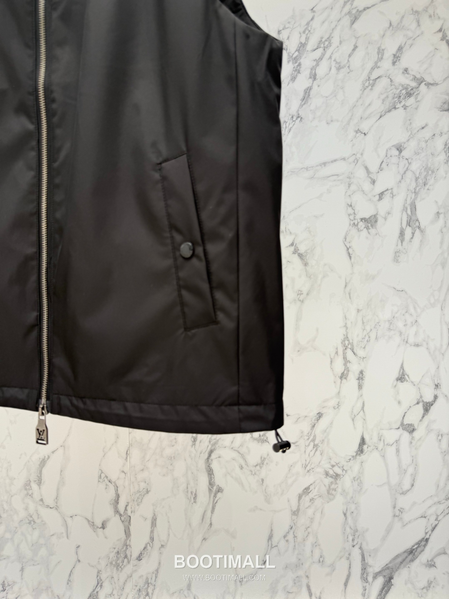 Louis Vuitton Monogram Hooded Jacket Black 루이비통 모노그램 후드 재킷 블랙 6