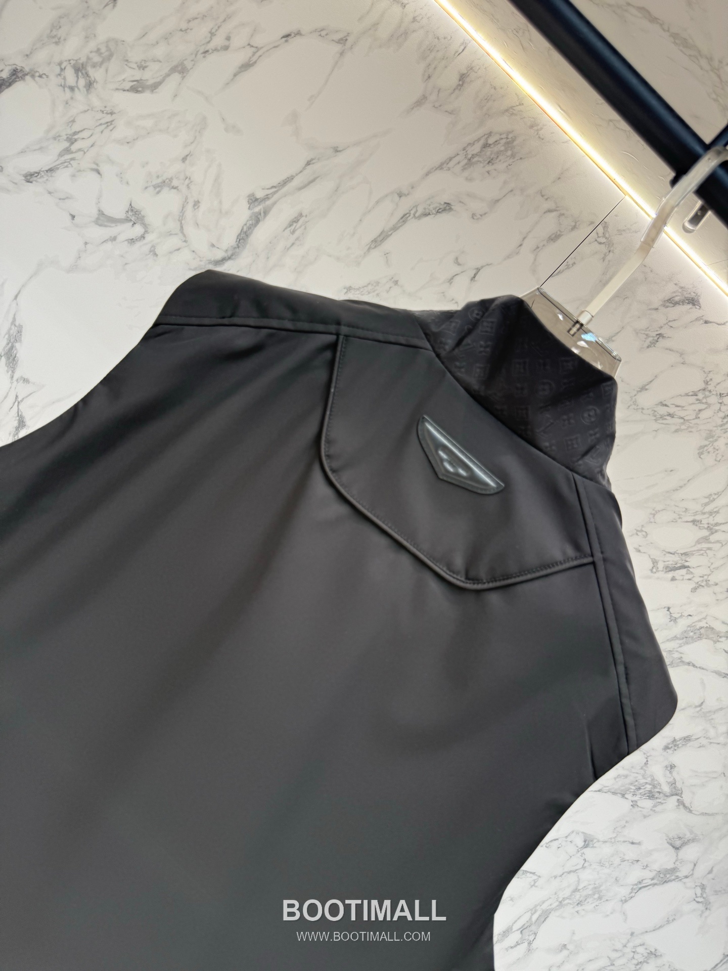 Louis Vuitton Monogram Hooded Jacket Black 루이비통 모노그램 후드 재킷 블랙 8