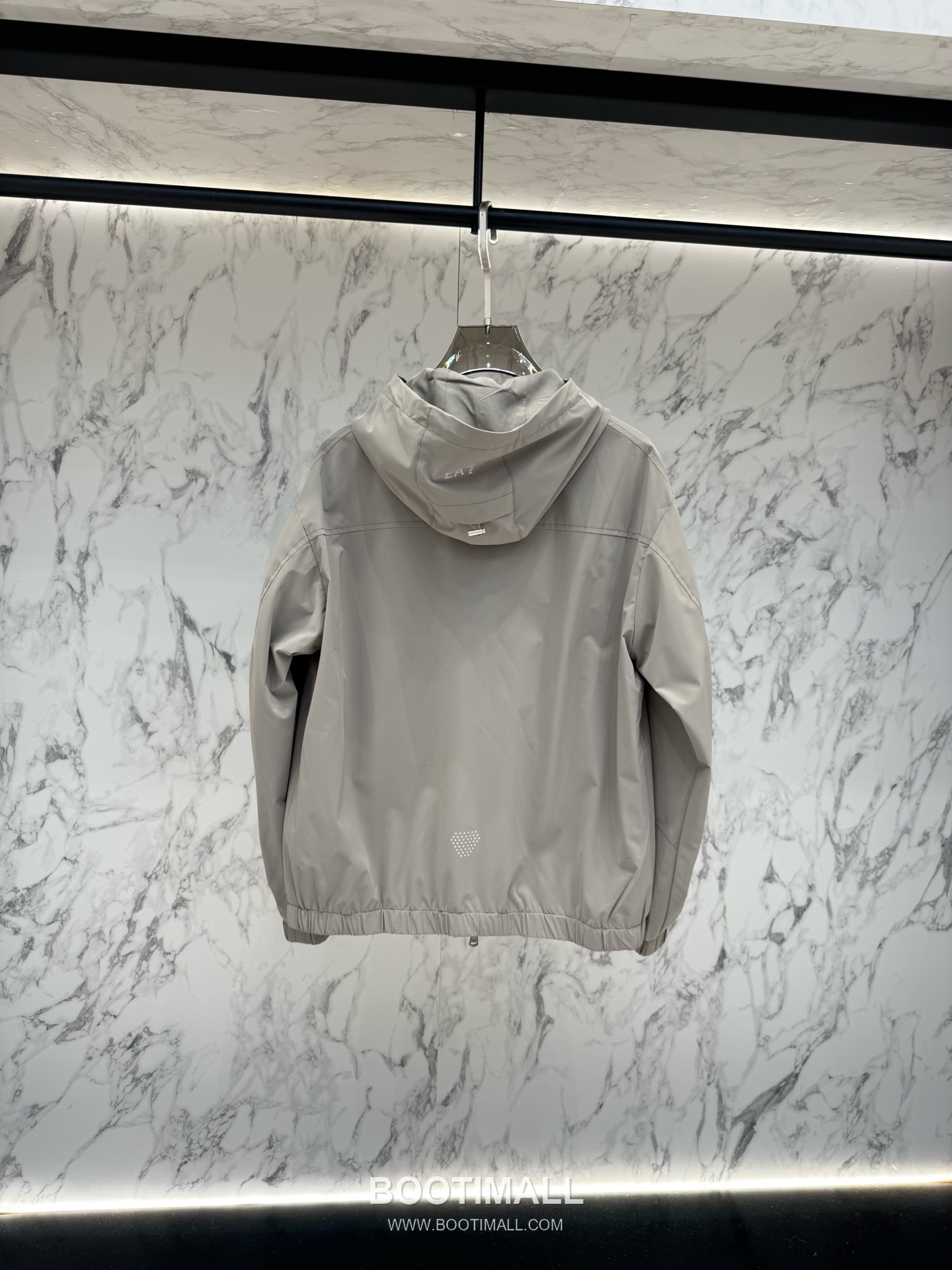 Prada SS26 Structured Tailored Lightweight Jacket 프라다 SS26 구조적 테일러드 라이트 재킷 3